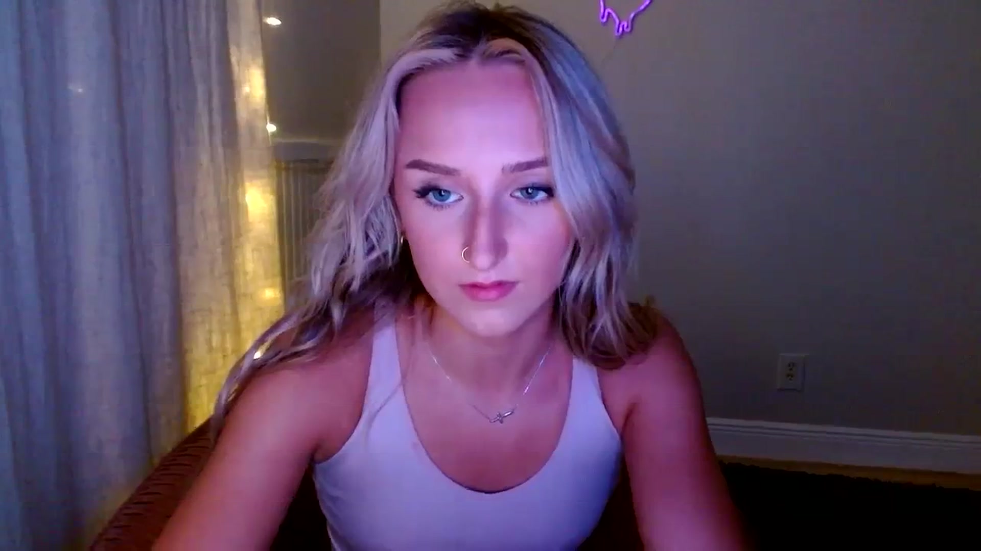 Gallery image thumbnail from Sandiecheeks's myfreecams stream on, 10/03/2023, 02:46 image 16 of 20