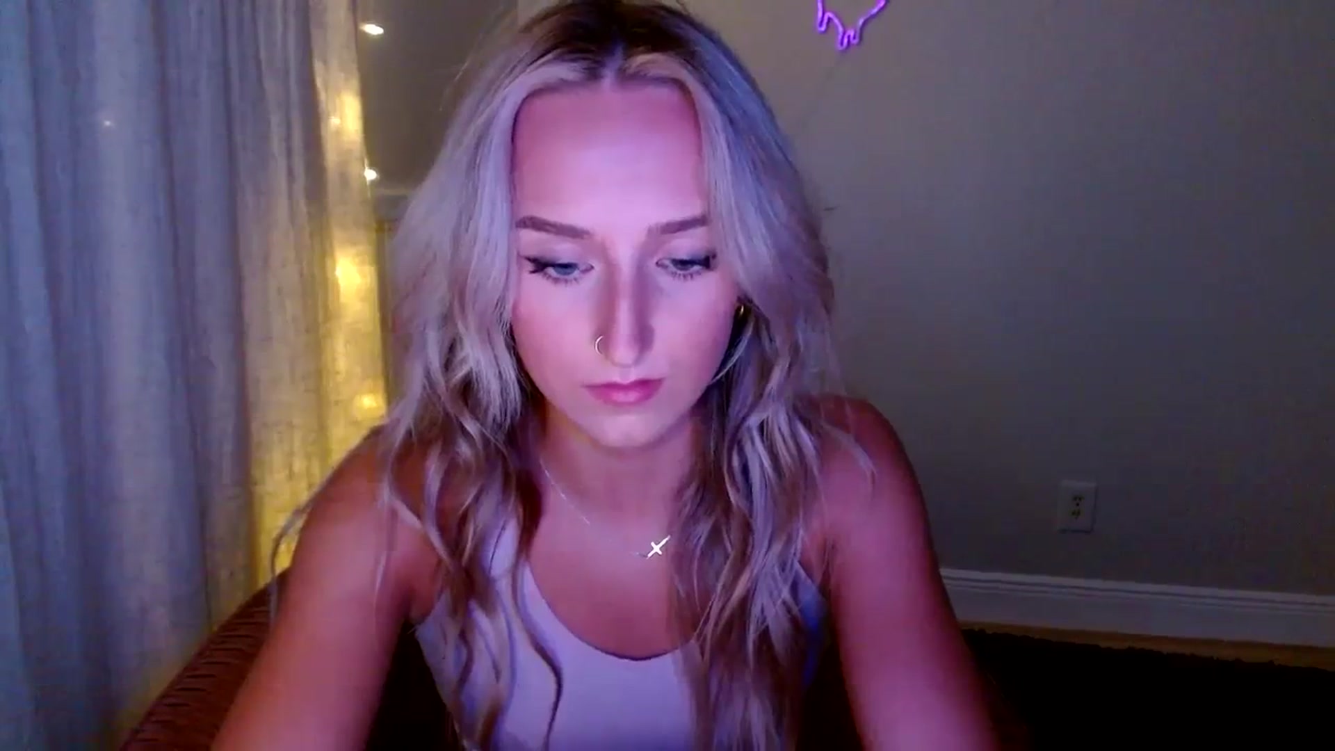 Gallery image thumbnail from Sandiecheeks's myfreecams stream on, 10/03/2023, 03:36 image 8 of 20