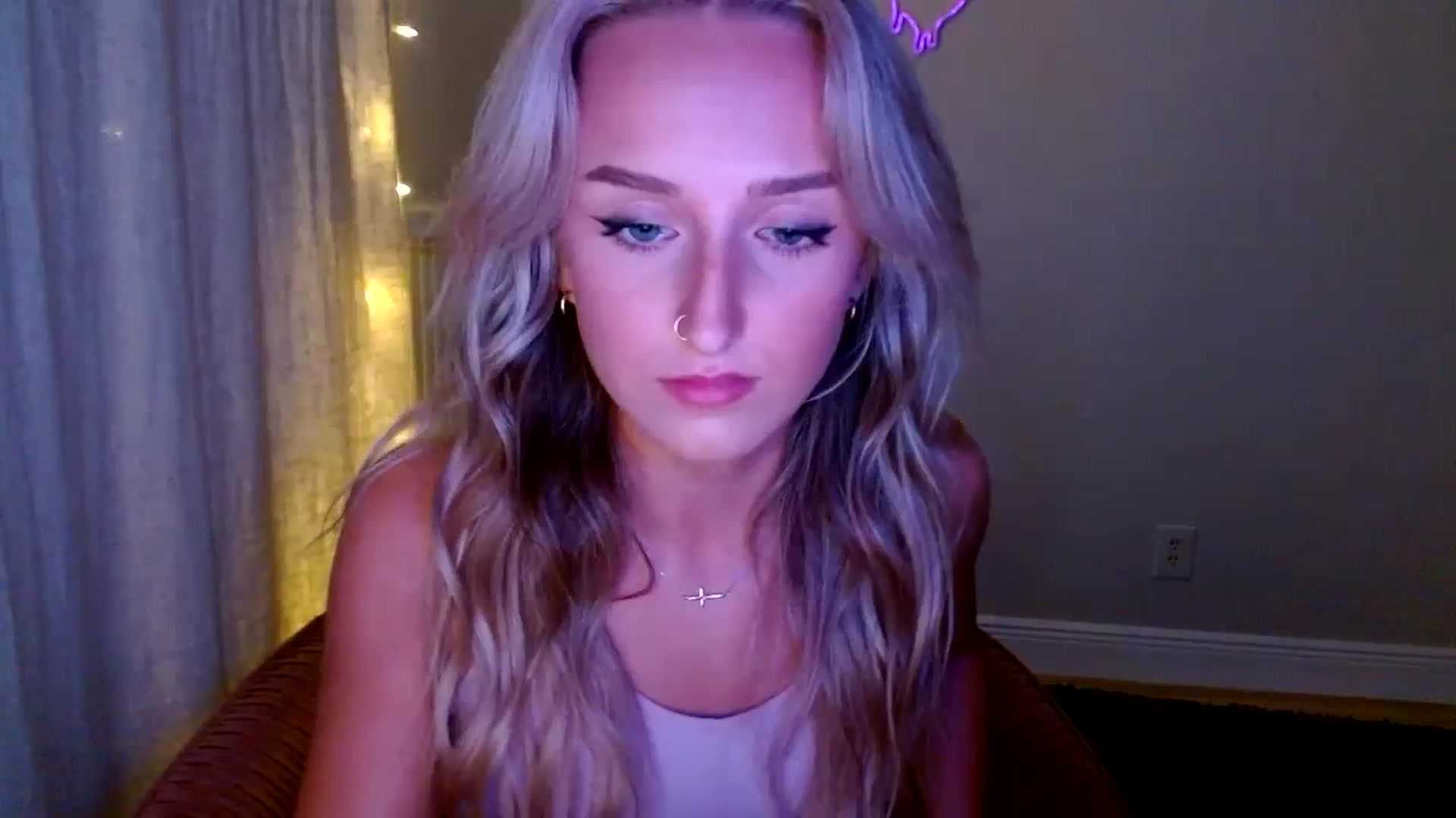 Gallery image thumbnail from Sandiecheeks's myfreecams stream on, 10/03/2023, 03:36 image 5 of 20