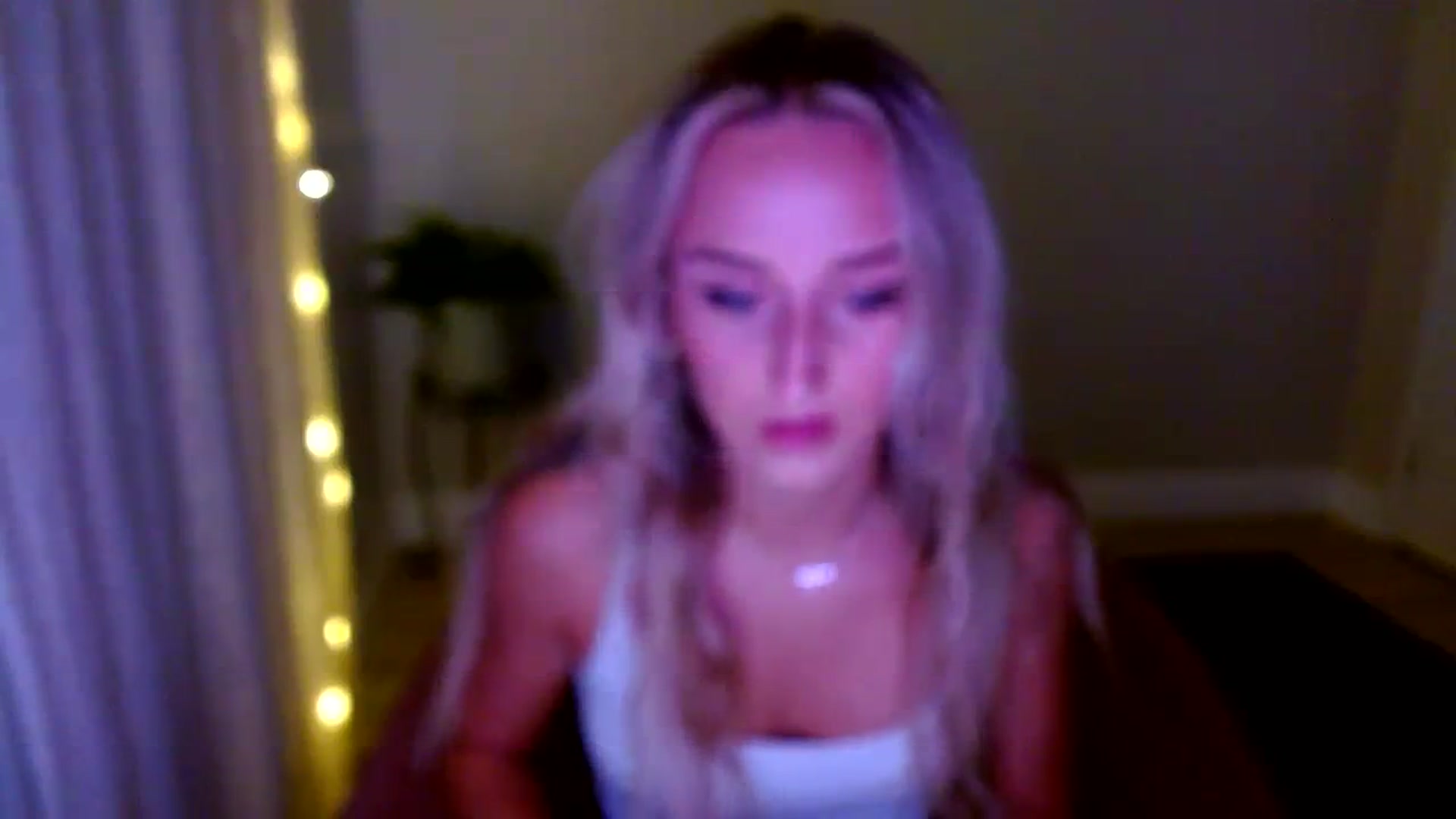 Gallery image thumbnail from Sandiecheeks's myfreecams stream on, 10/12/2023, 01:04 image 20 of 20