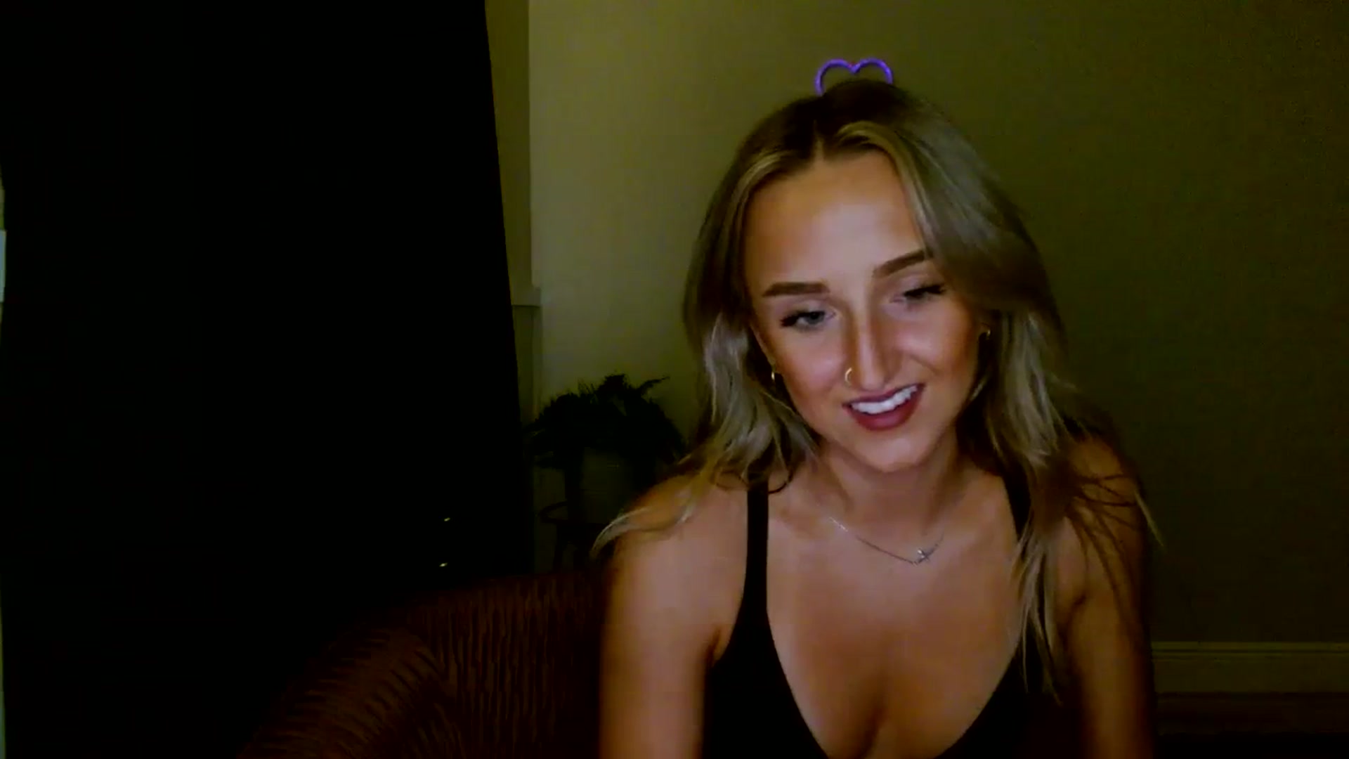 Gallery image thumbnail from Sandiecheeks's myfreecams stream on, 11/07/2023, 24:02 image 9 of 20