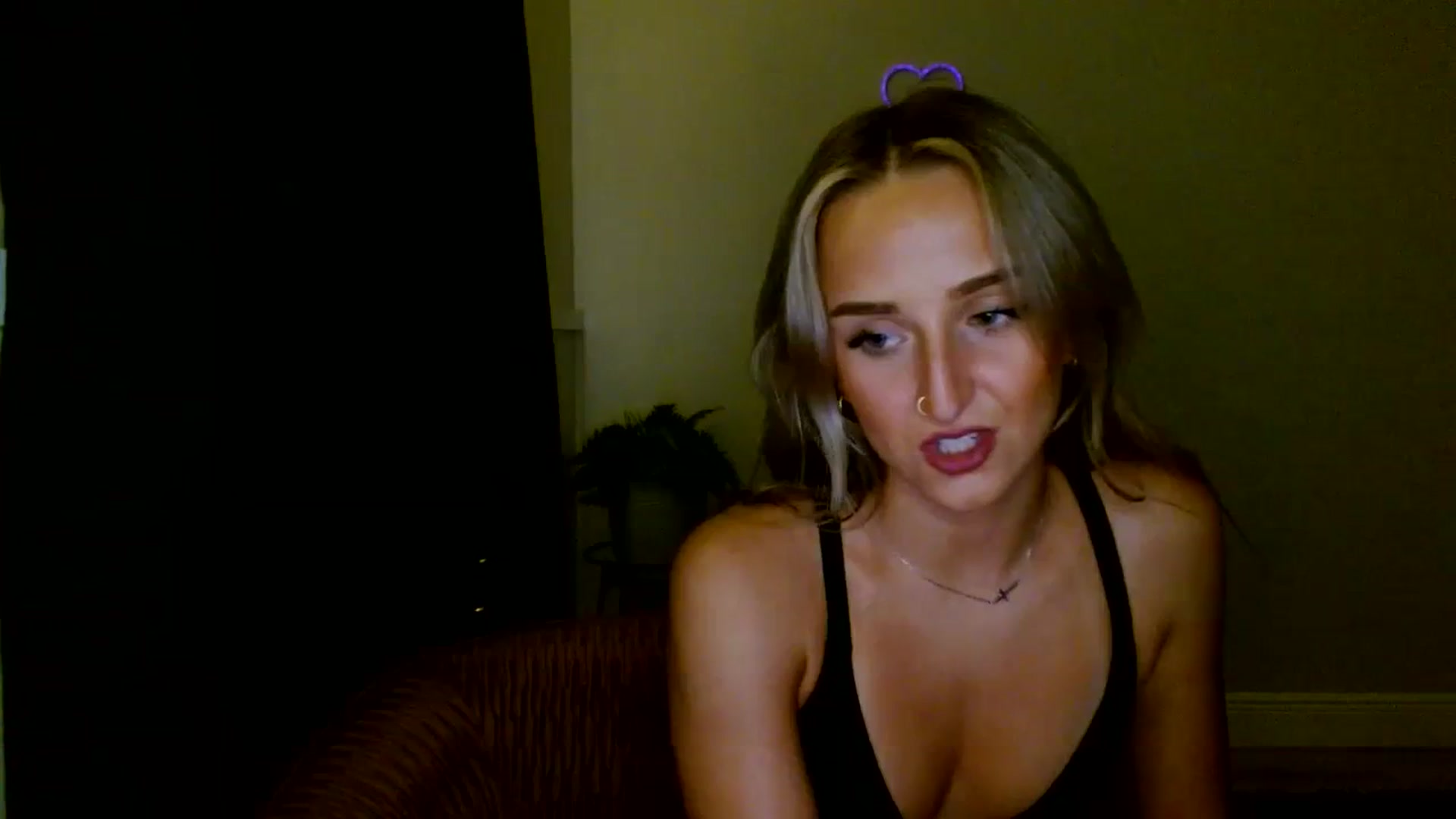 Gallery image thumbnail from Sandiecheeks's myfreecams stream on, 11/07/2023, 24:02 image 8 of 20