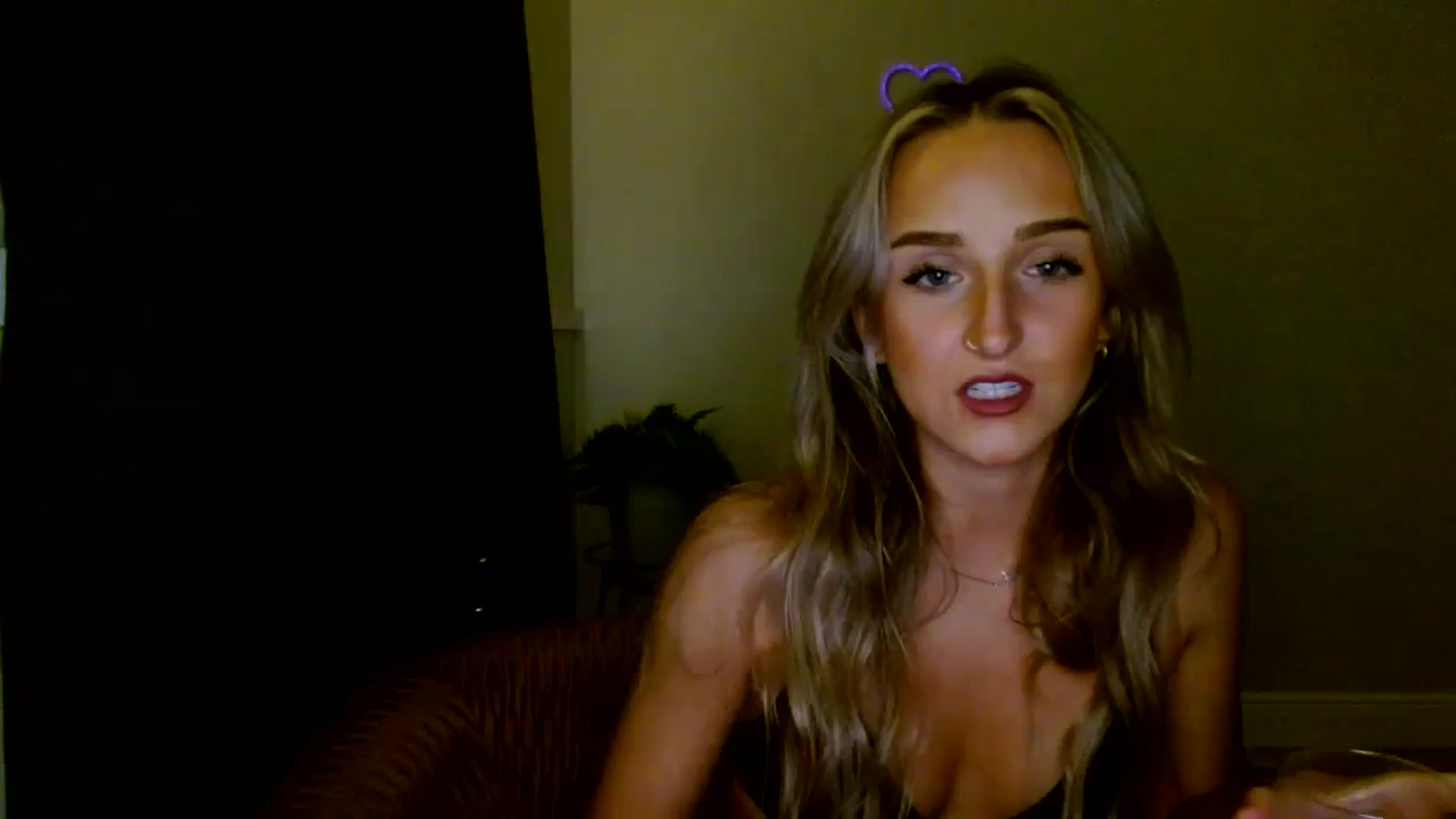 Gallery image thumbnail from Sandiecheeks's myfreecams stream on, 11/07/2023, 24:02 image 7 of 20