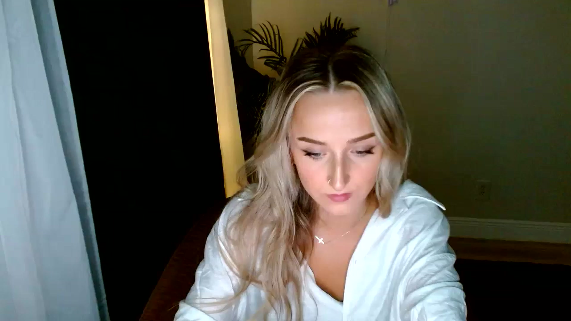 Gallery image thumbnail from Sandiecheeks's myfreecams stream on, 12/12/2023, 04:38 image 20 of 20