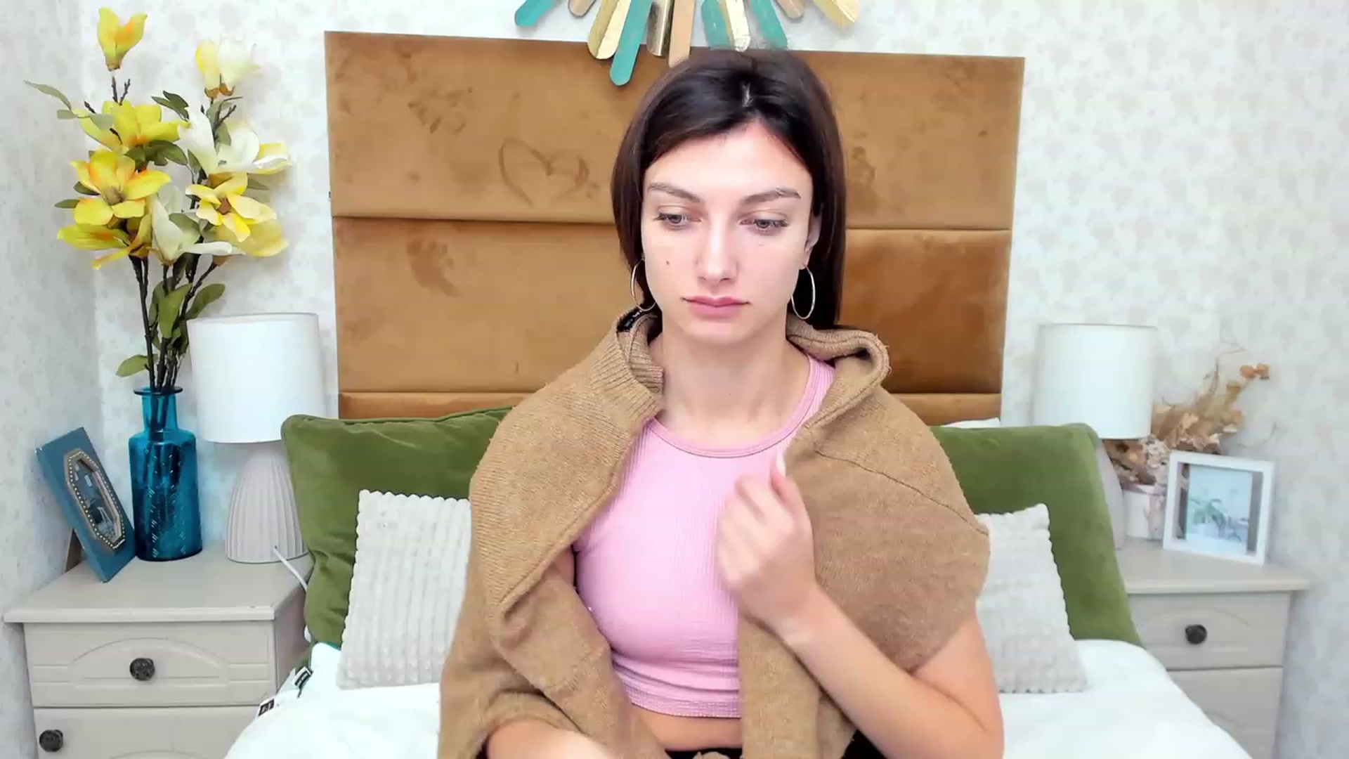 Gallery image thumbnail from SandraFitt's myfreecams stream on, 11/22/2022, 07:33 image 5 of 20