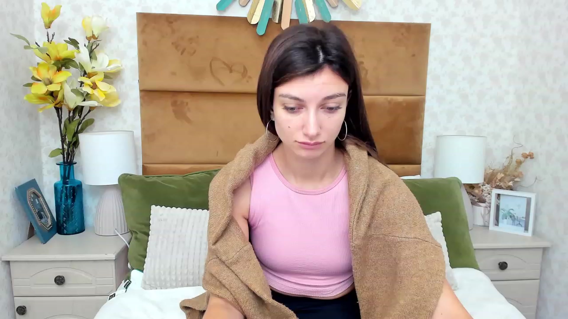 Gallery image thumbnail from SandraFitt's myfreecams stream on, 11/22/2022, 07:33 image 14 of 20