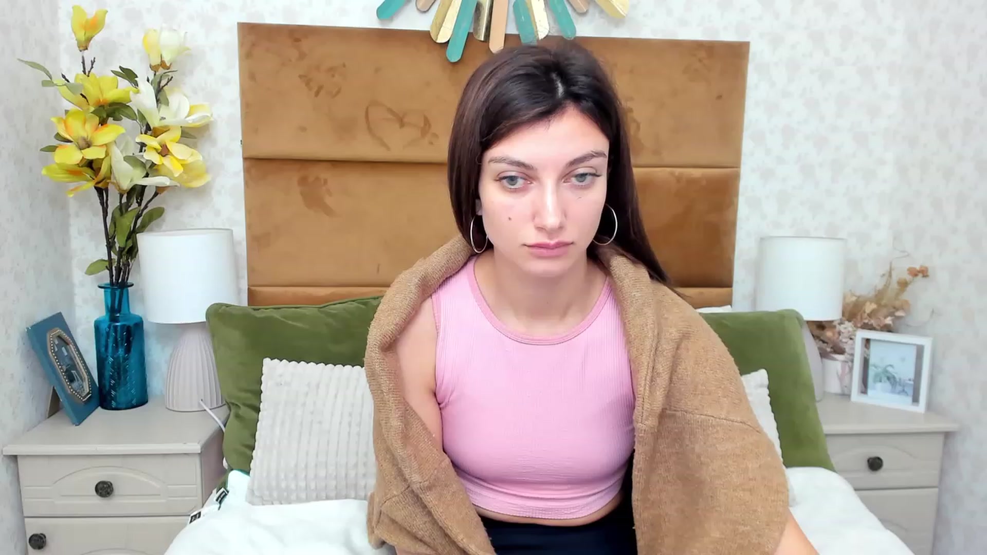 Gallery image thumbnail from SandraFitt's myfreecams stream on, 11/22/2022, 07:33 image 15 of 20