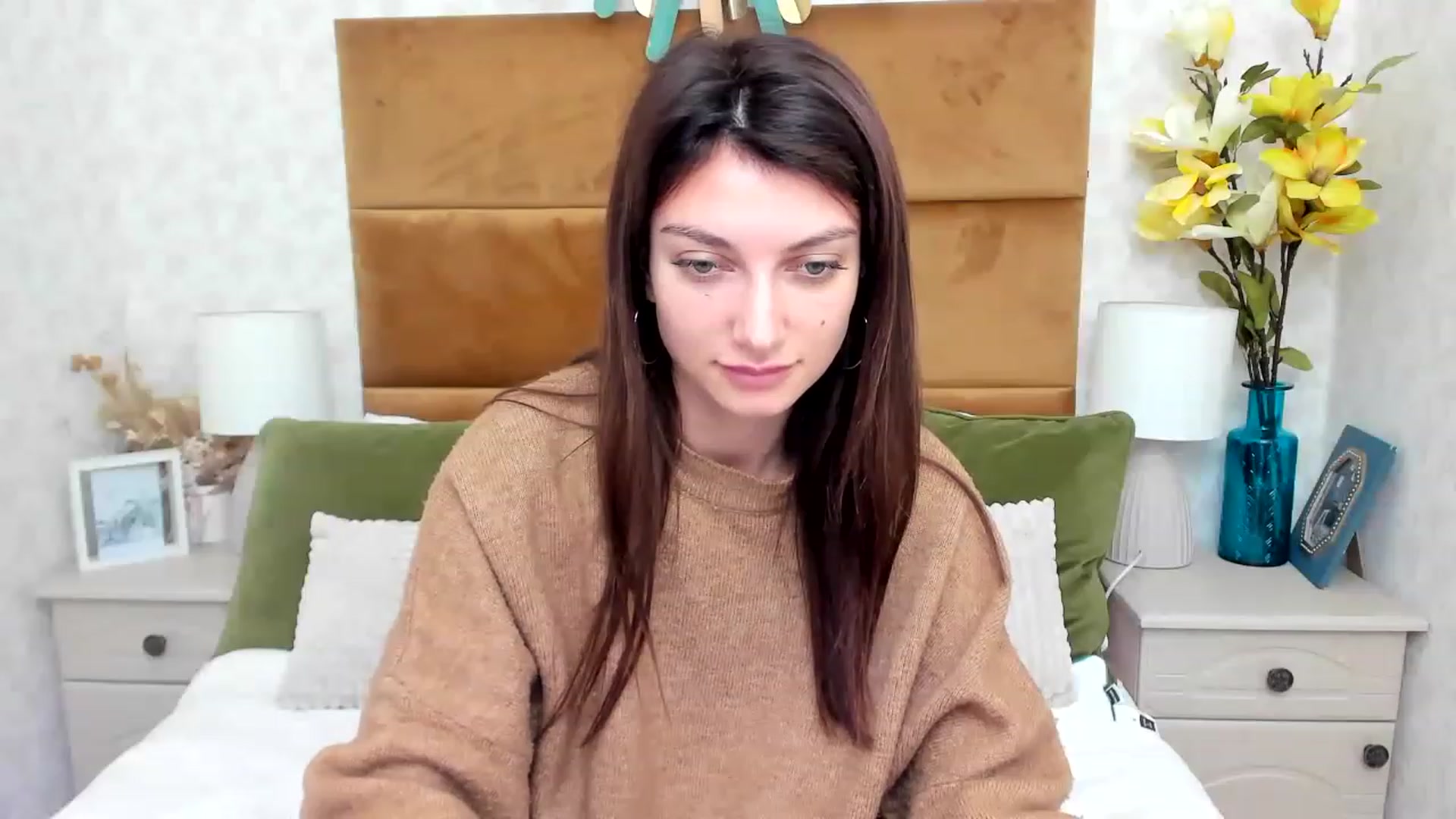 Gallery image thumbnail from SandraFitt's myfreecams stream on, 11/22/2022, 09:02 image 19 of 20