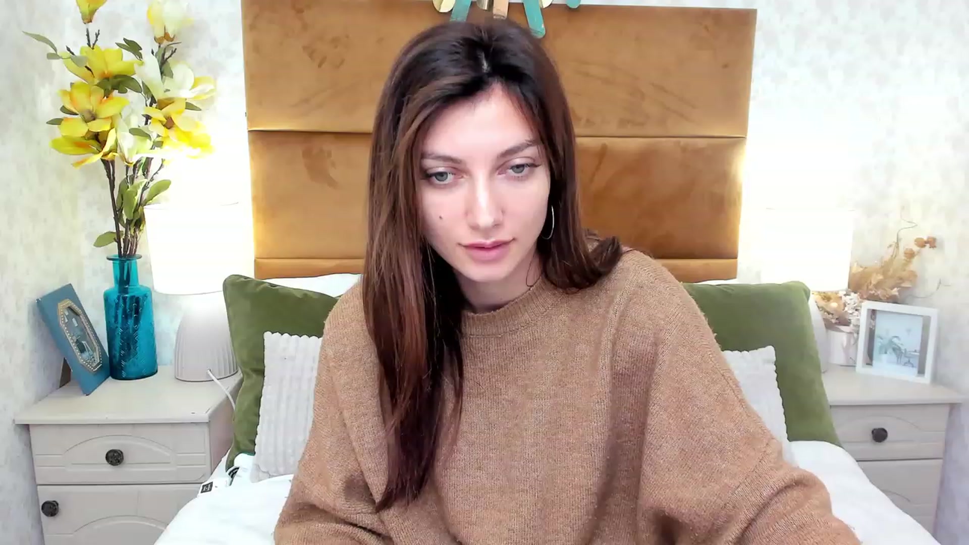 Gallery image thumbnail from SandraFitt's myfreecams stream on, 11/22/2022, 09:25 image 11 of 20