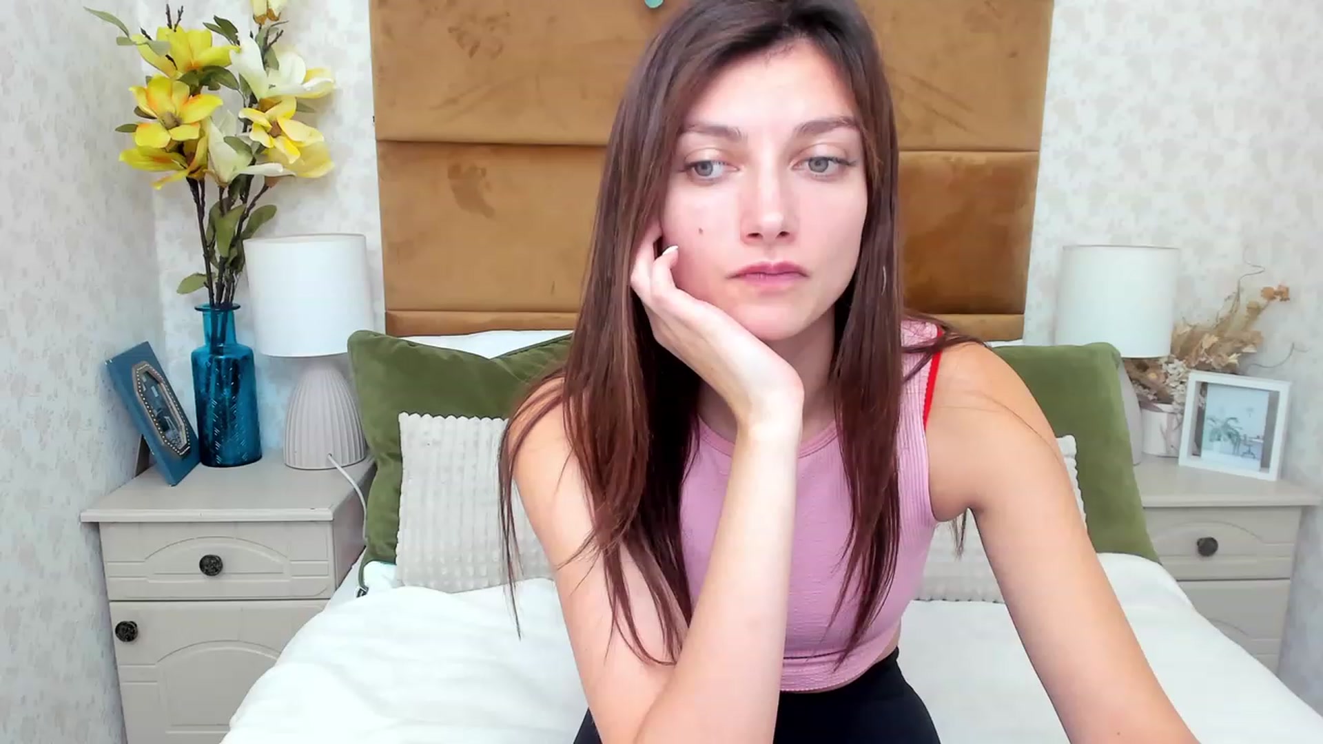 Gallery image thumbnail from SandraFitt's myfreecams stream on, 11/22/2022, 11:47 image 13 of 20