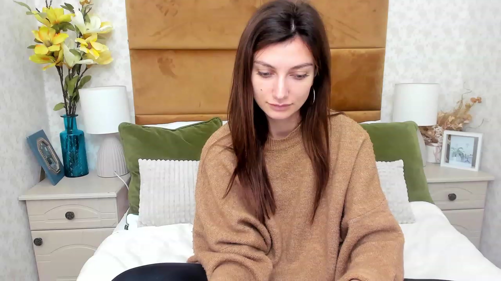 Gallery image thumbnail from SandraFitt's myfreecams stream on, 11/22/2022, 13:23 image 11 of 20