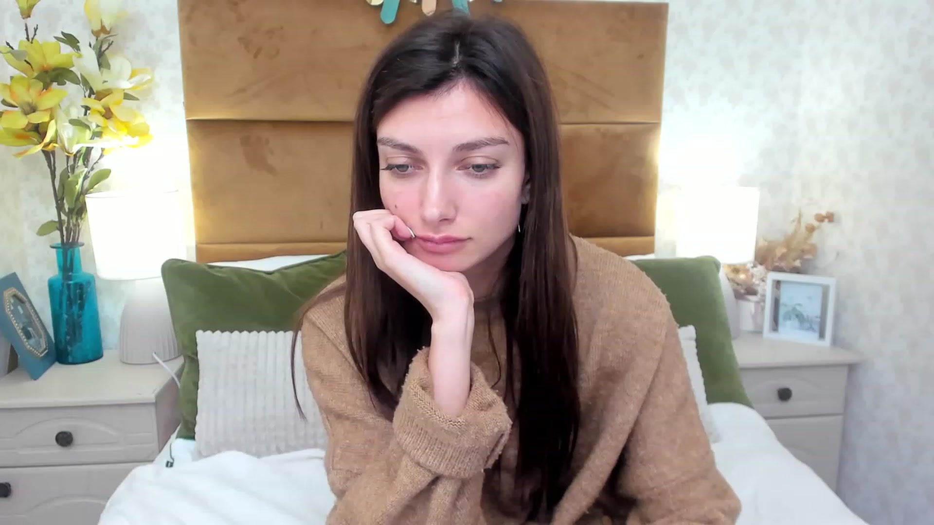 Gallery image thumbnail from SandraFitt's myfreecams stream on, 11/22/2022, 15:59 image 16 of 20