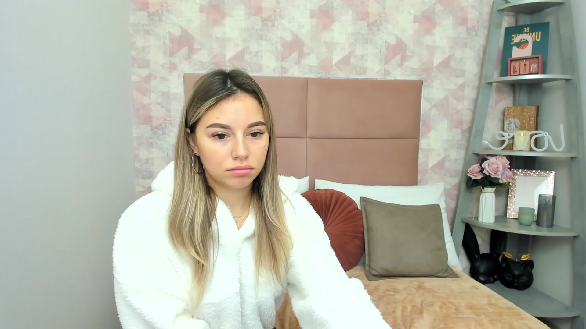 Gallery image thumbnail from SandraFitt's myfreecams stream on, 11/25/2022, 10:27 image 14 of 20