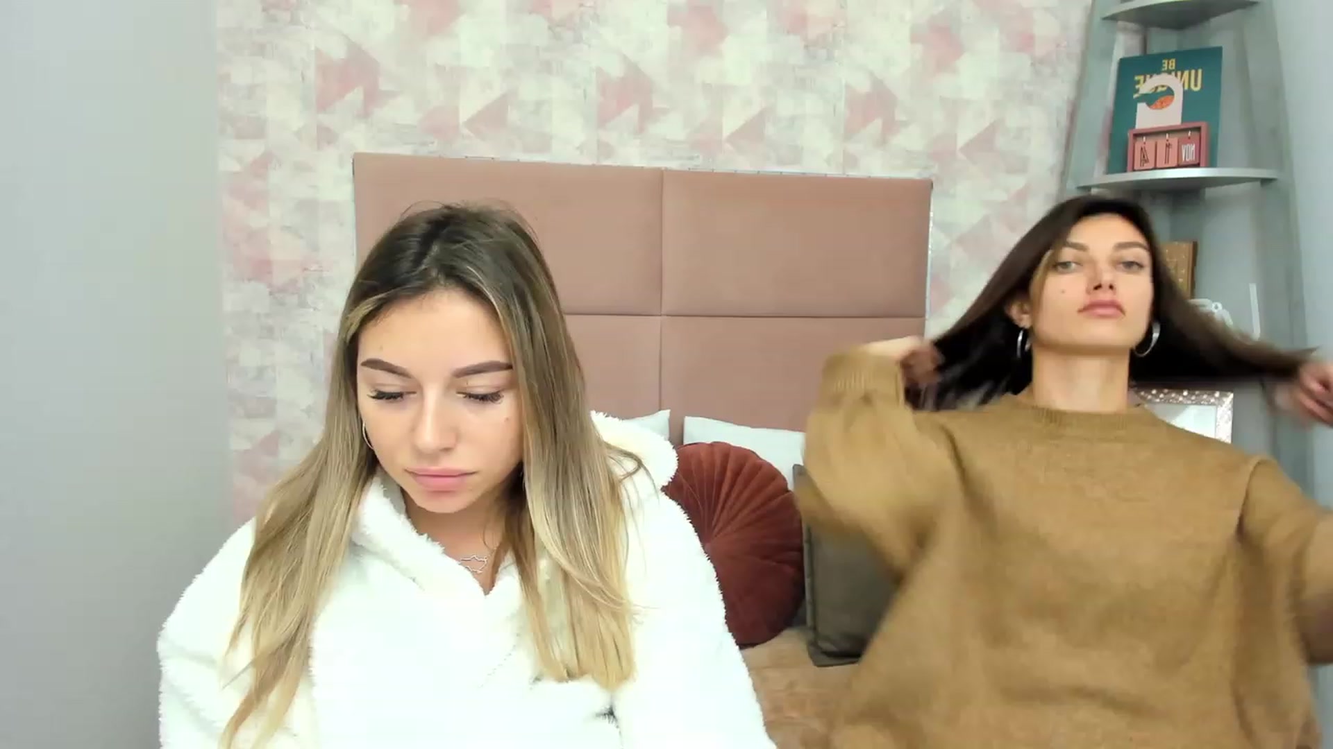 Gallery image thumbnail from SandraFitt's myfreecams stream on, 11/25/2022, 11:16 image 10 of 20