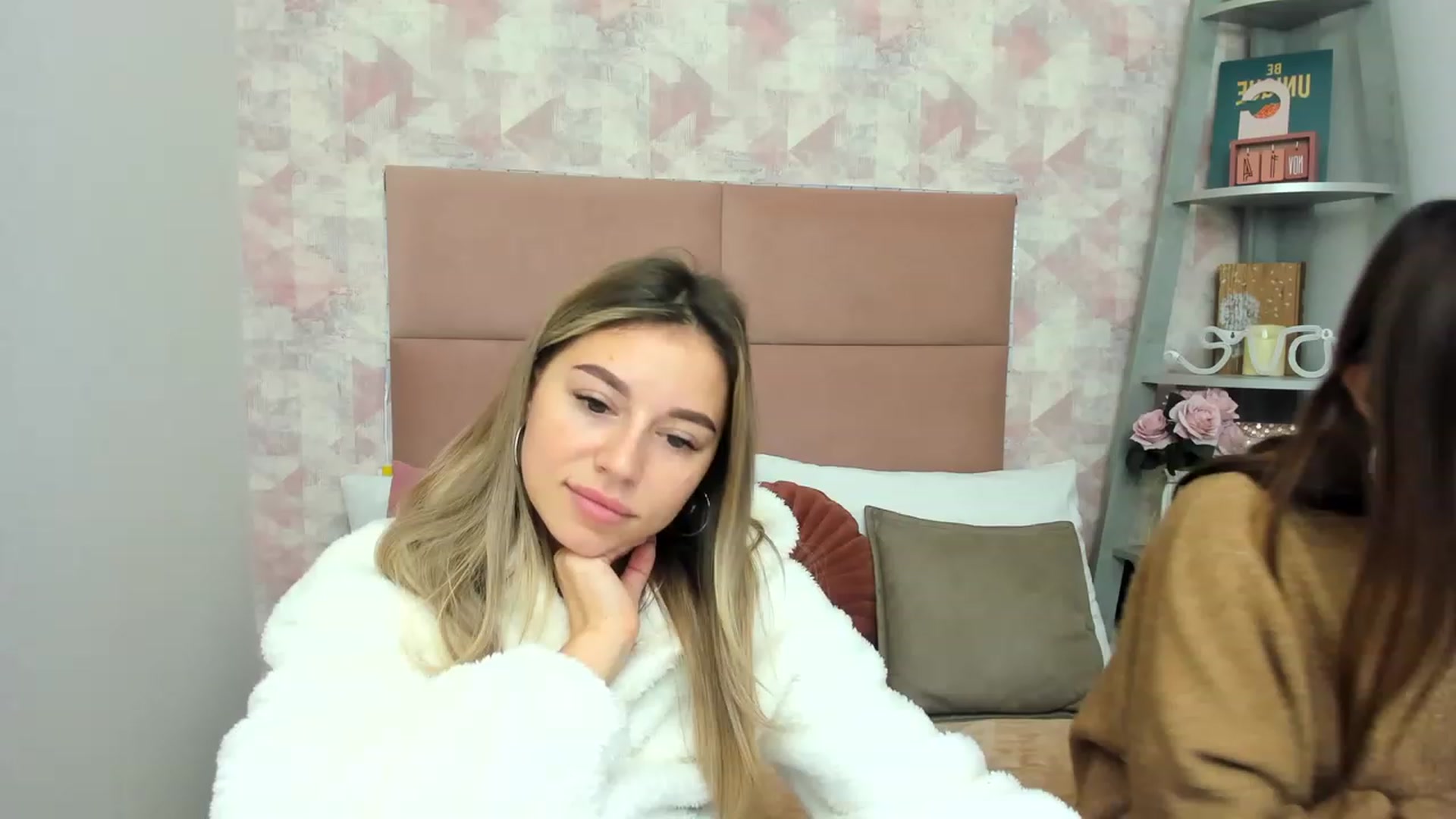 Gallery image thumbnail from SandraFitt's myfreecams stream on, 11/25/2022, 11:16 image 9 of 20