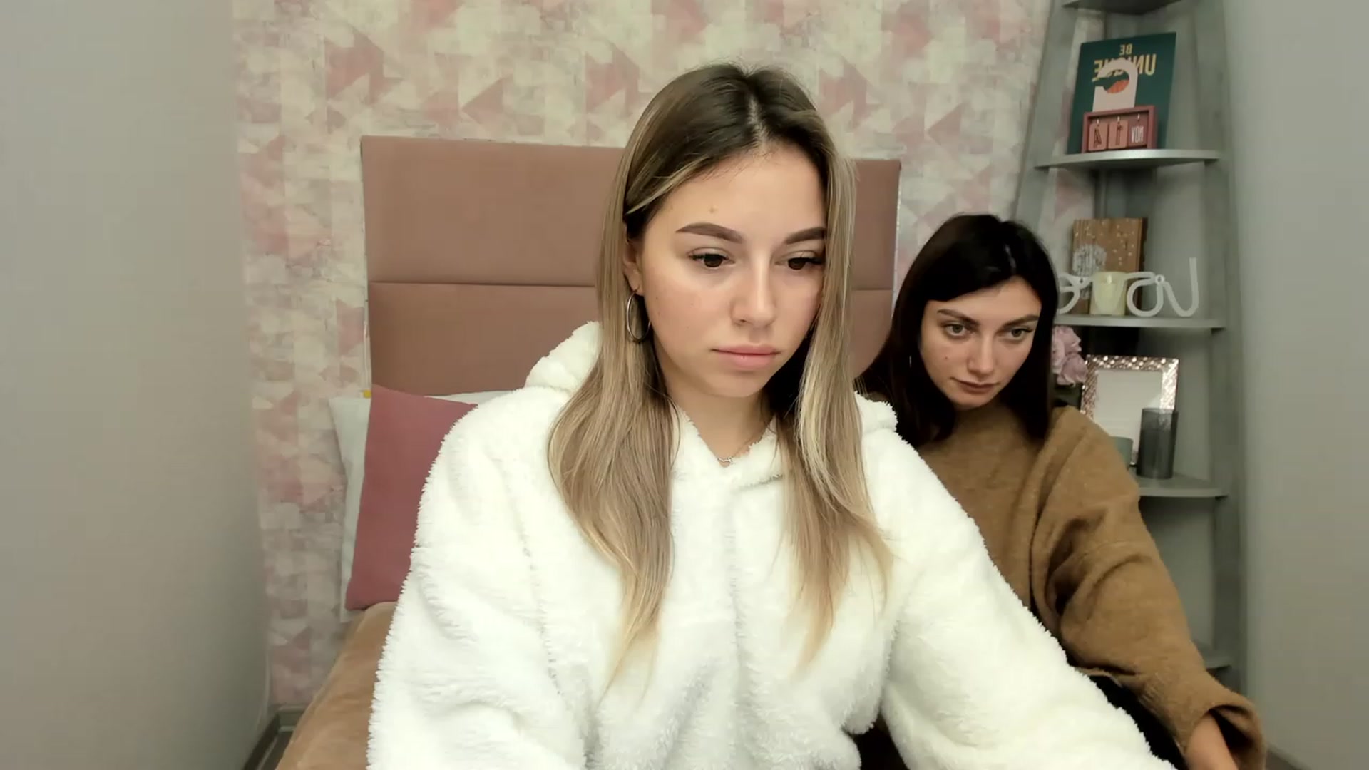 Gallery image thumbnail from SandraFitt's myfreecams stream on, 11/25/2022, 12:57 image 15 of 20