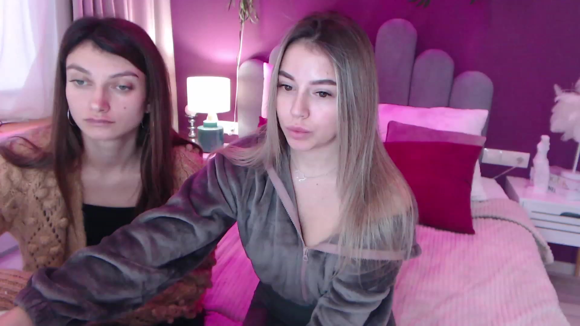 Gallery image thumbnail from SandraFitt's myfreecams stream on, 12/11/2022, 09:54 image 4 of 20