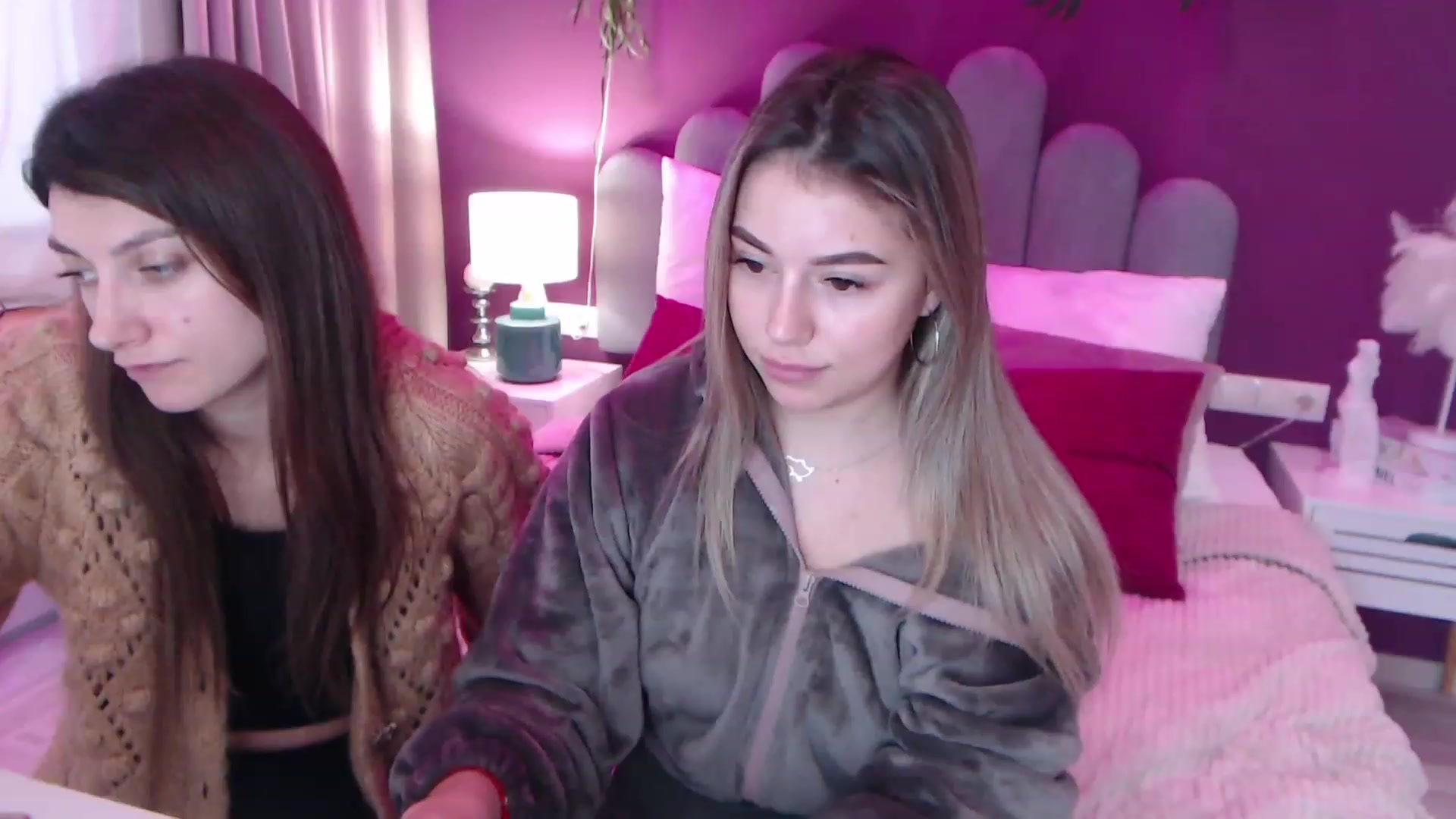 Gallery image thumbnail from SandraFitt's myfreecams stream on, 12/11/2022, 09:54 image 19 of 20