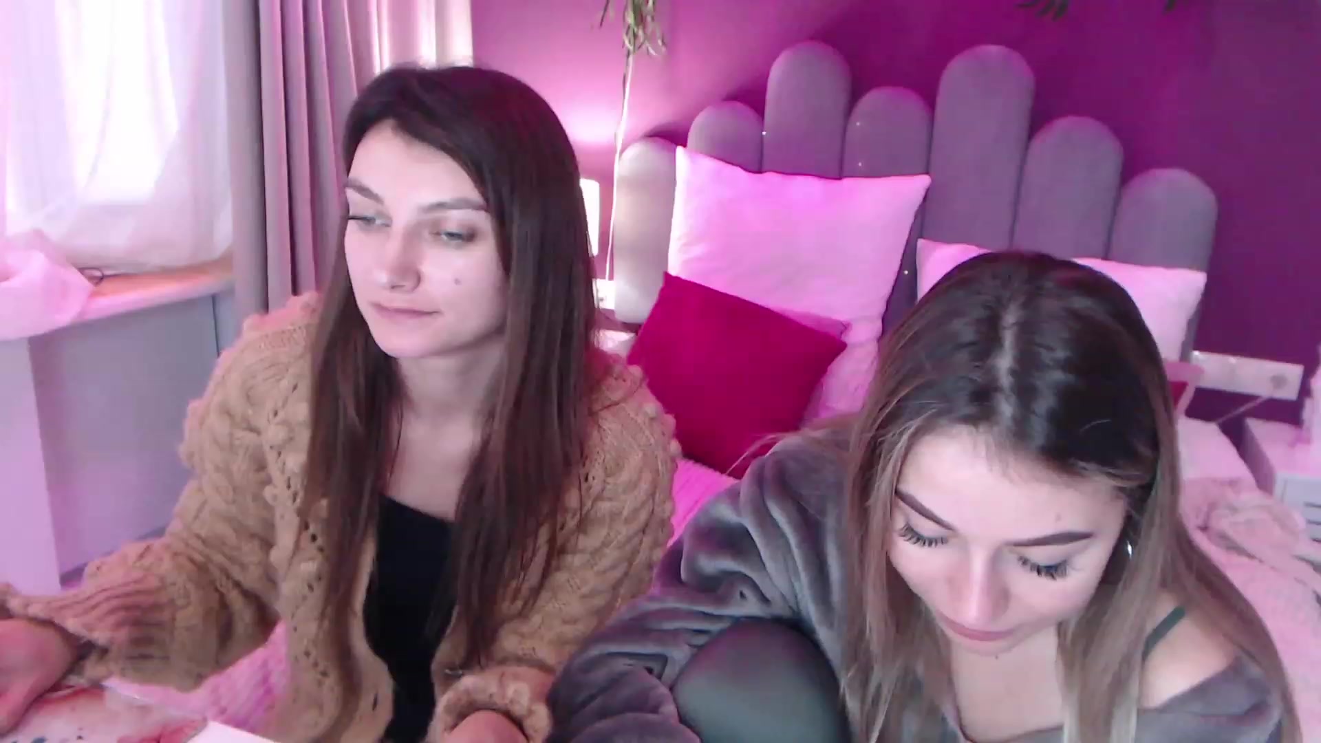 Gallery image thumbnail from SandraFitt's myfreecams stream on, 12/11/2022, 11:16 image 7 of 20