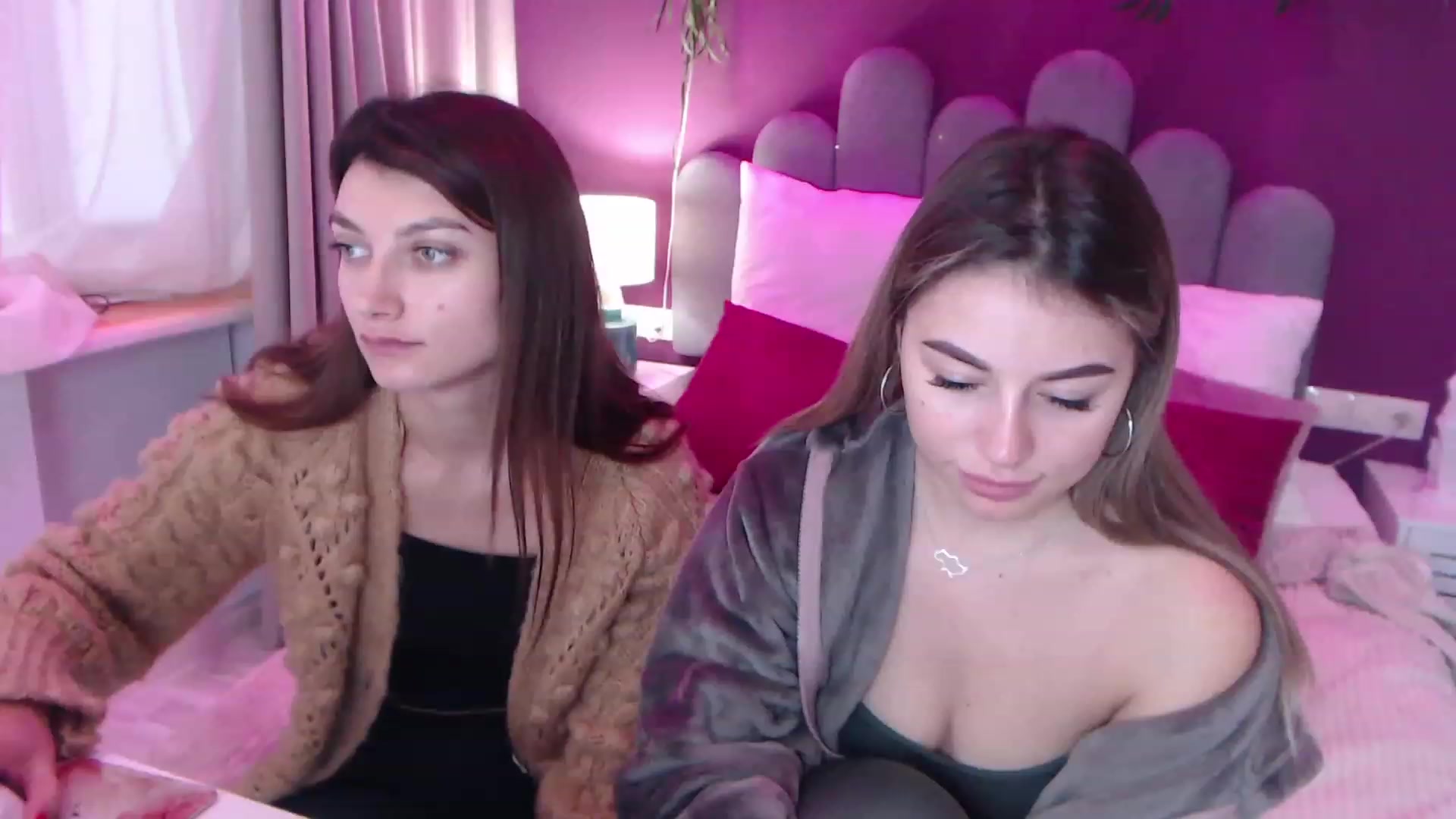 Gallery image thumbnail from SandraFitt's myfreecams stream on, 12/11/2022, 12:08 image 1 of 20