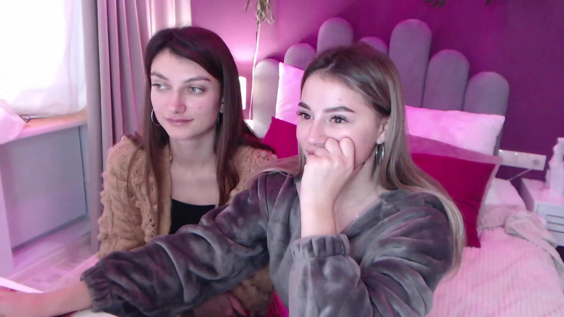 Gallery image thumbnail from SandraFitt's myfreecams stream on, 12/11/2022, 12:08 image 11 of 20