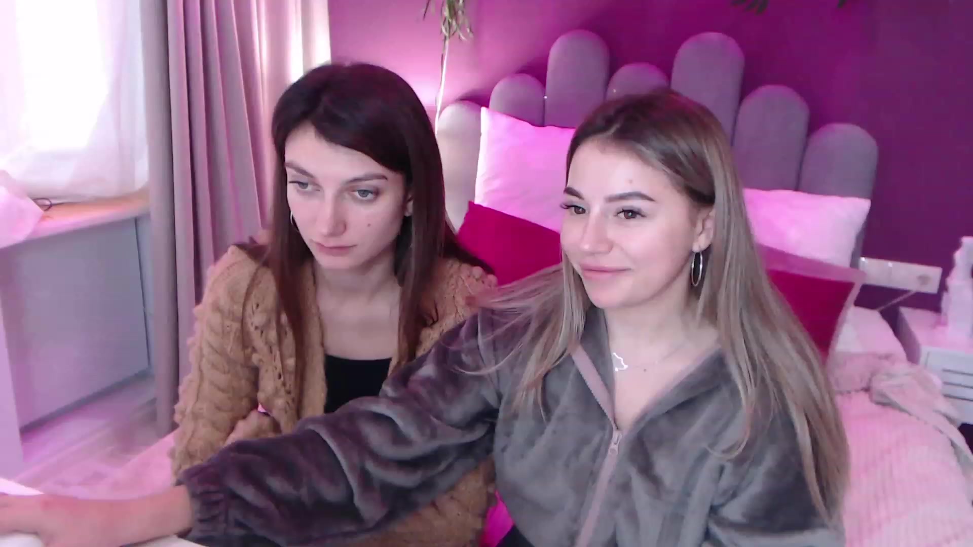 Gallery image thumbnail from SandraFitt's myfreecams stream on, 12/11/2022, 12:08 image 14 of 20