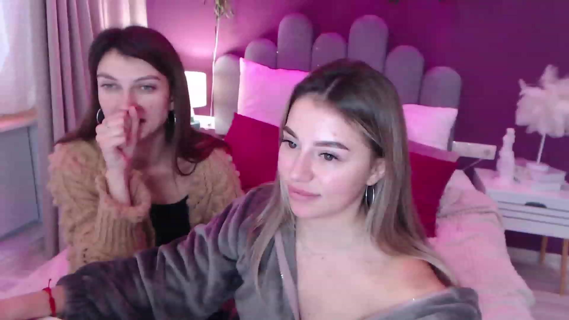 Gallery image thumbnail from SandraFitt's myfreecams stream on, 12/11/2022, 12:57 image 14 of 20