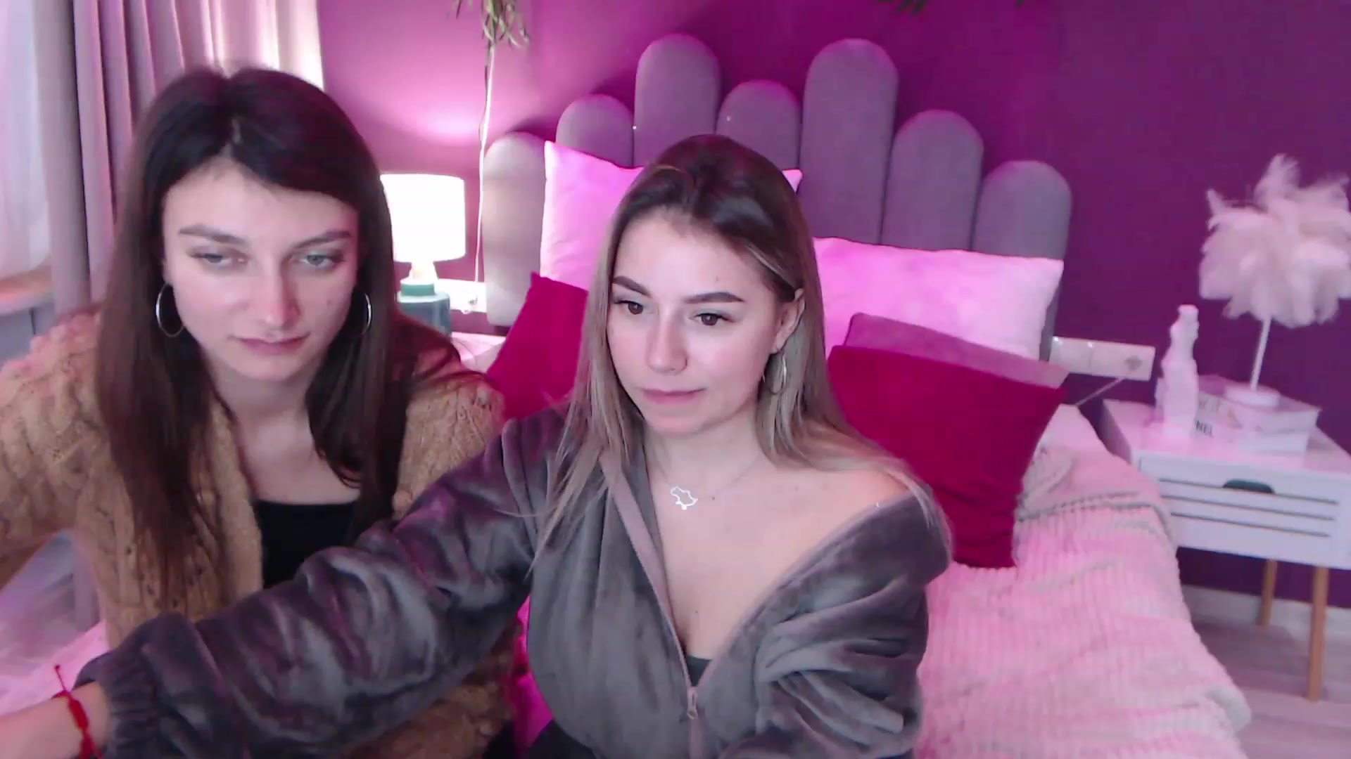 Gallery image thumbnail from SandraFitt's myfreecams stream on, 12/11/2022, 12:57 image 6 of 20