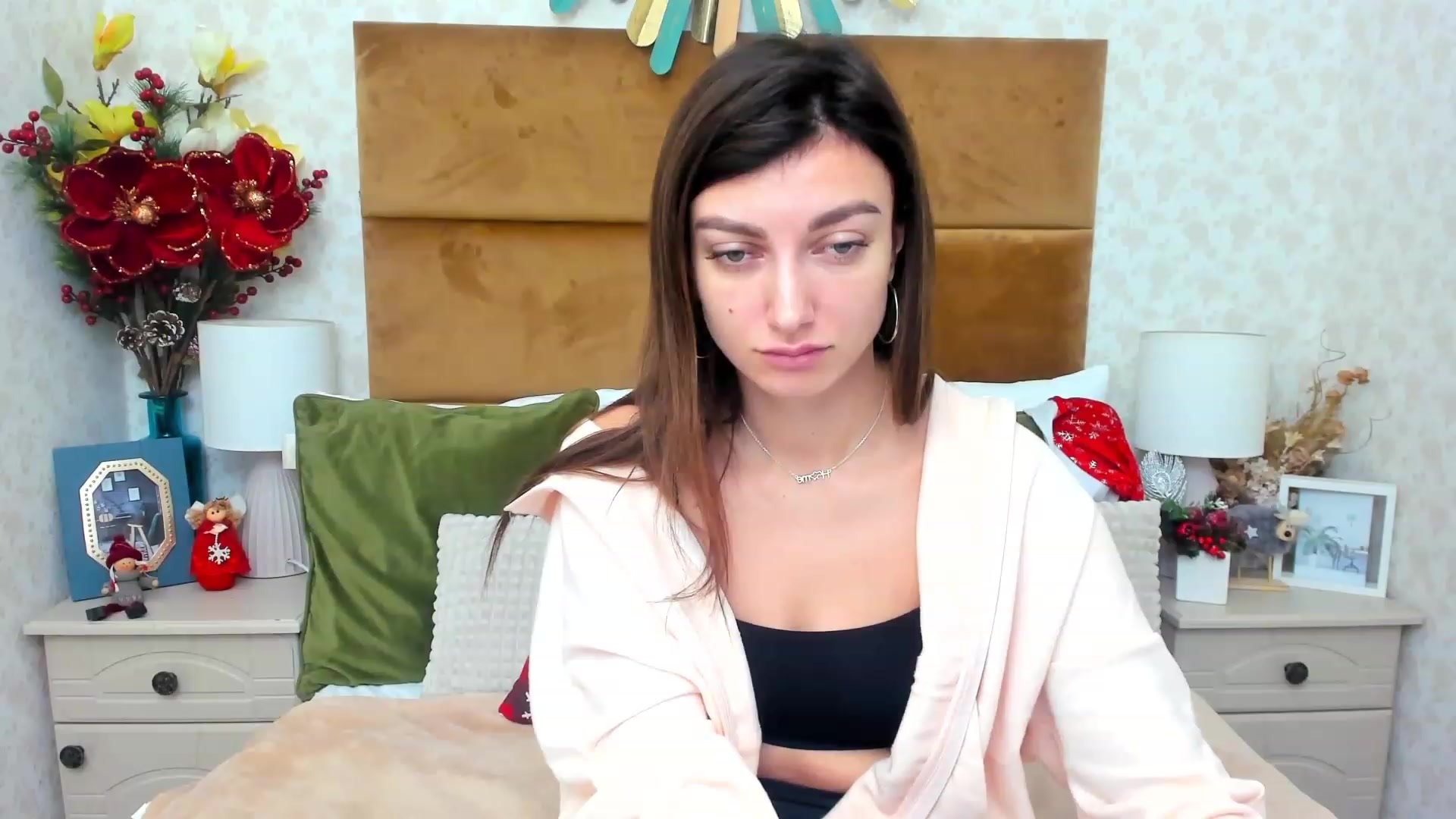 Gallery image thumbnail from SandraFitt's myfreecams stream on, 12/16/2022, 09:59 image 10 of 20