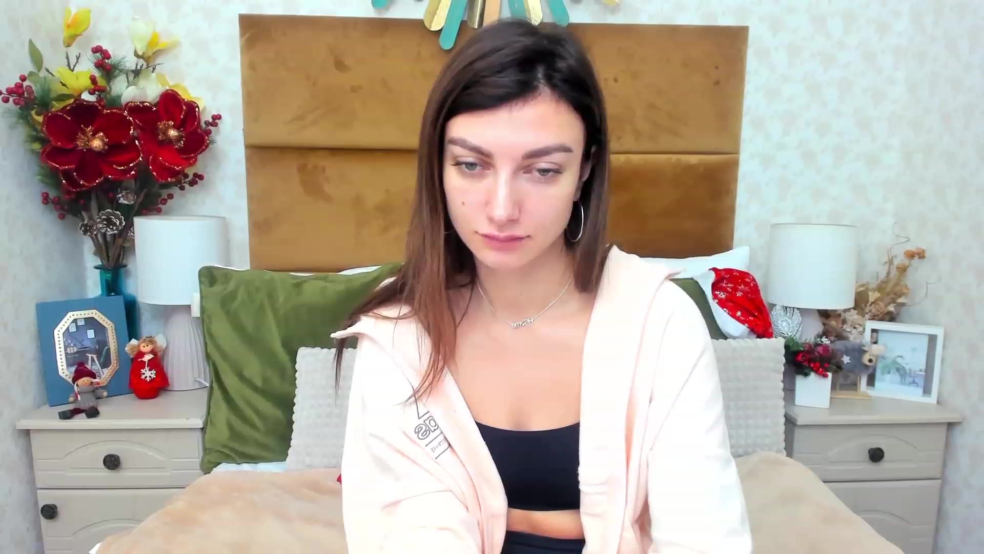 Gallery image thumbnail from SandraFitt's myfreecams stream on, 12/16/2022, 09:59 image 7 of 20
