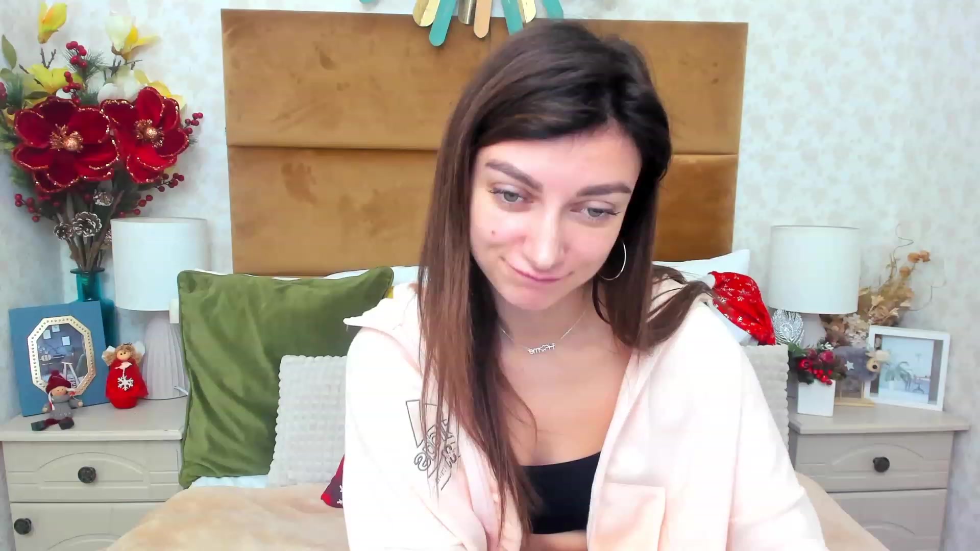 Gallery image thumbnail from SandraFitt's myfreecams stream on, 12/16/2022, 09:59 image 14 of 20