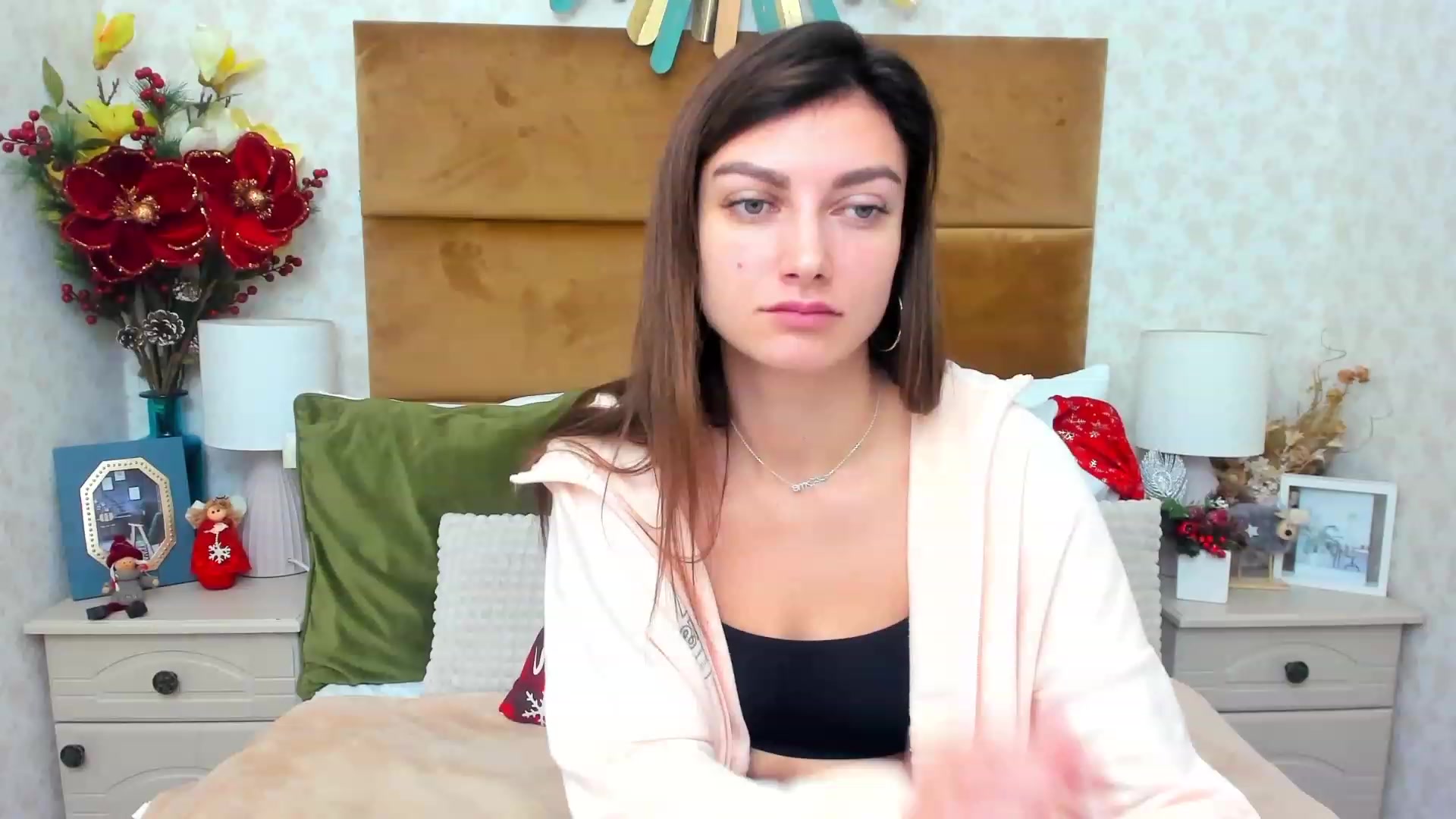 Gallery image thumbnail from SandraFitt's myfreecams stream on, 12/16/2022, 09:59 image 6 of 20