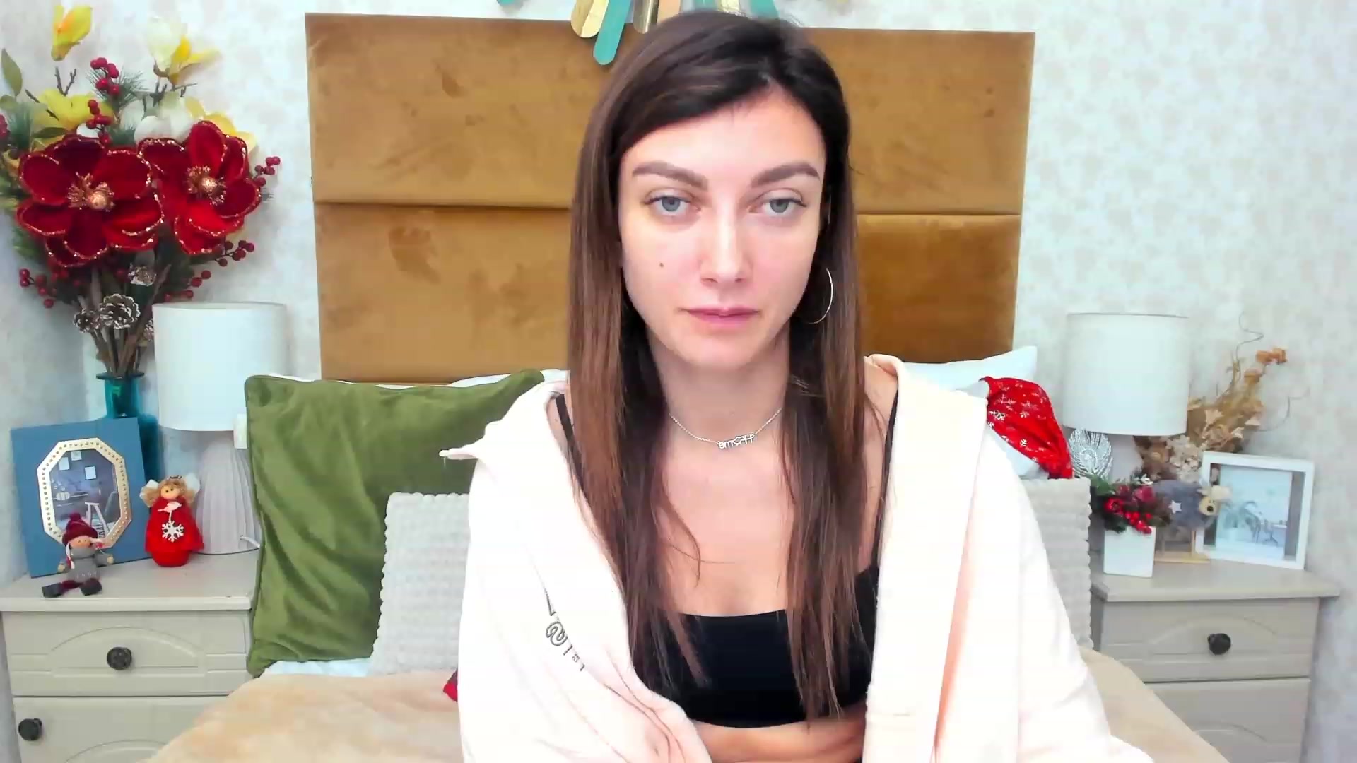 Gallery image thumbnail from SandraFitt's myfreecams stream on, 12/16/2022, 09:59 image 11 of 20