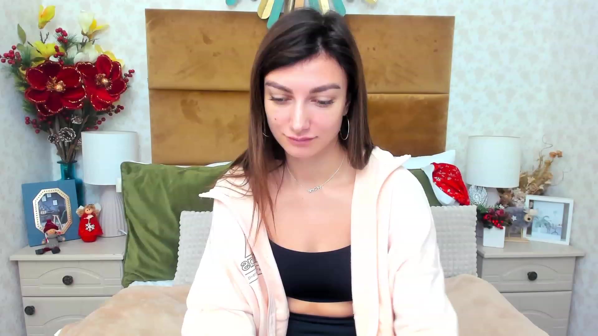 Gallery image thumbnail from SandraFitt's myfreecams stream on, 12/16/2022, 09:59 image 3 of 20