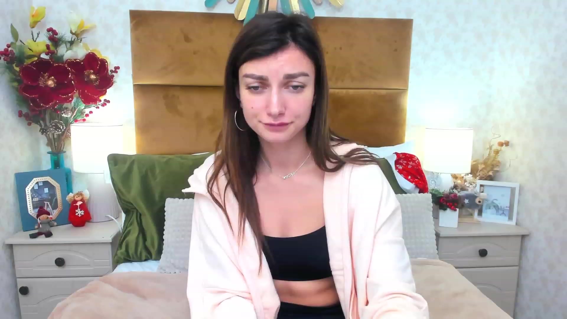 Gallery image thumbnail from SandraFitt's myfreecams stream on, 12/16/2022, 12:13 image 11 of 20