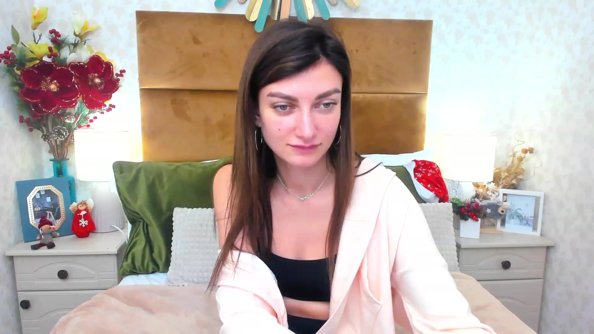 Gallery image thumbnail from SandraFitt's myfreecams stream on, 12/16/2022, 12:13 image 8 of 20