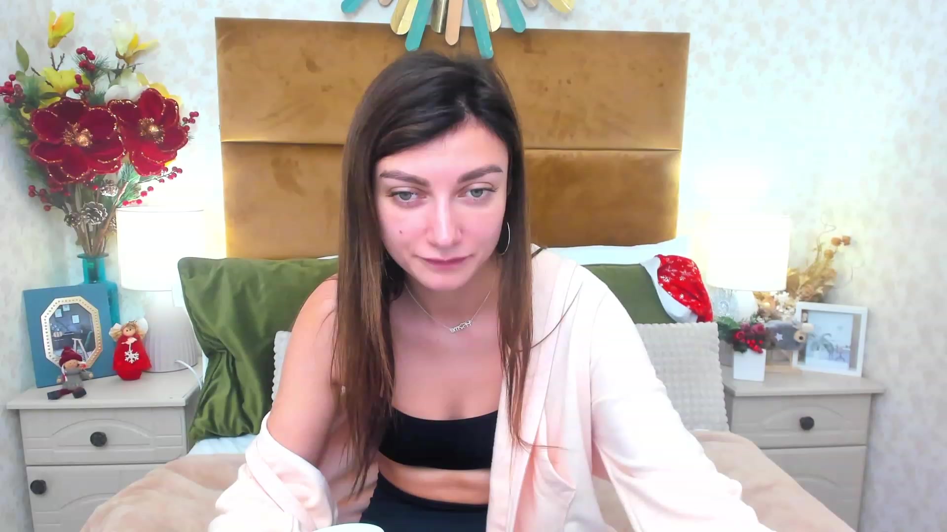 Gallery image thumbnail from SandraFitt's myfreecams stream on, 12/16/2022, 12:13 image 4 of 20