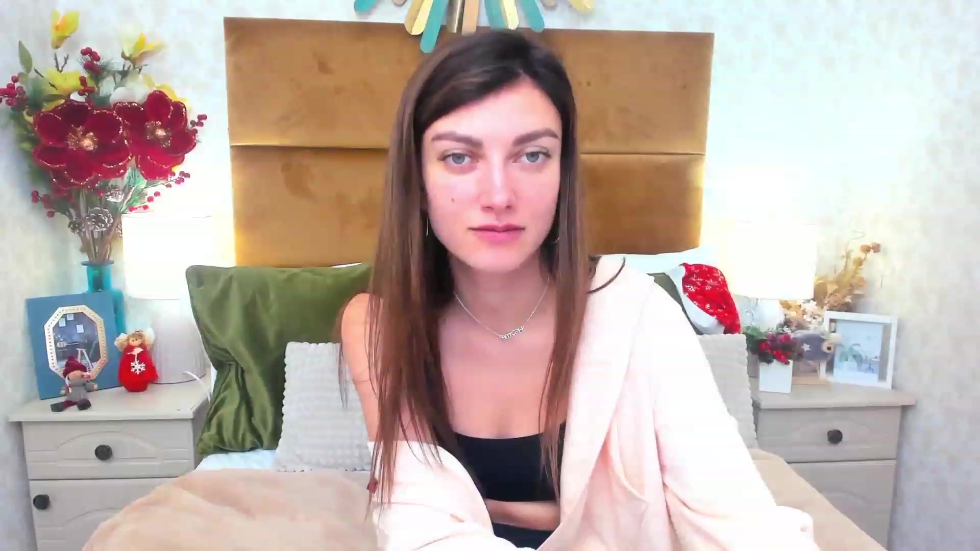 Gallery image thumbnail from SandraFitt's myfreecams stream on, 12/16/2022, 12:13 image 7 of 20