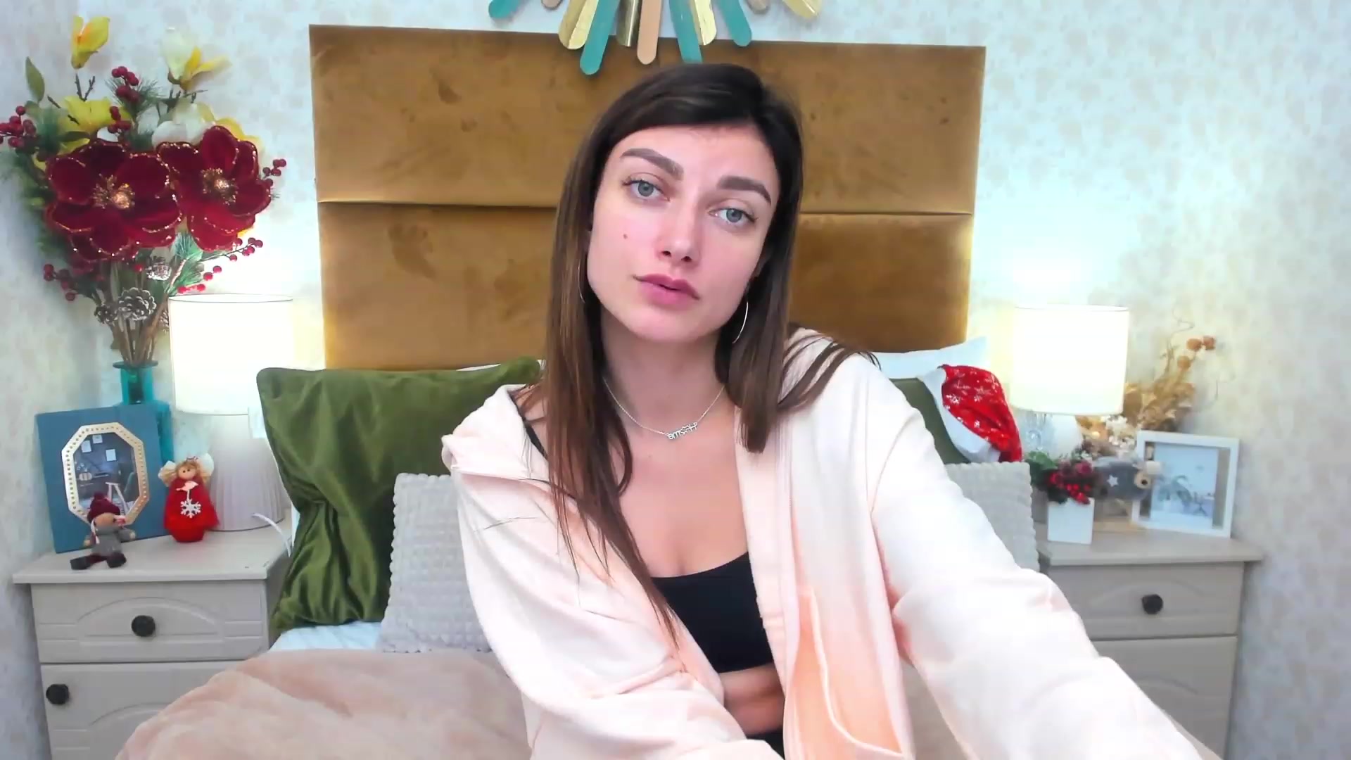 Gallery image thumbnail from SandraFitt's myfreecams stream on, 12/16/2022, 12:13 image 13 of 20