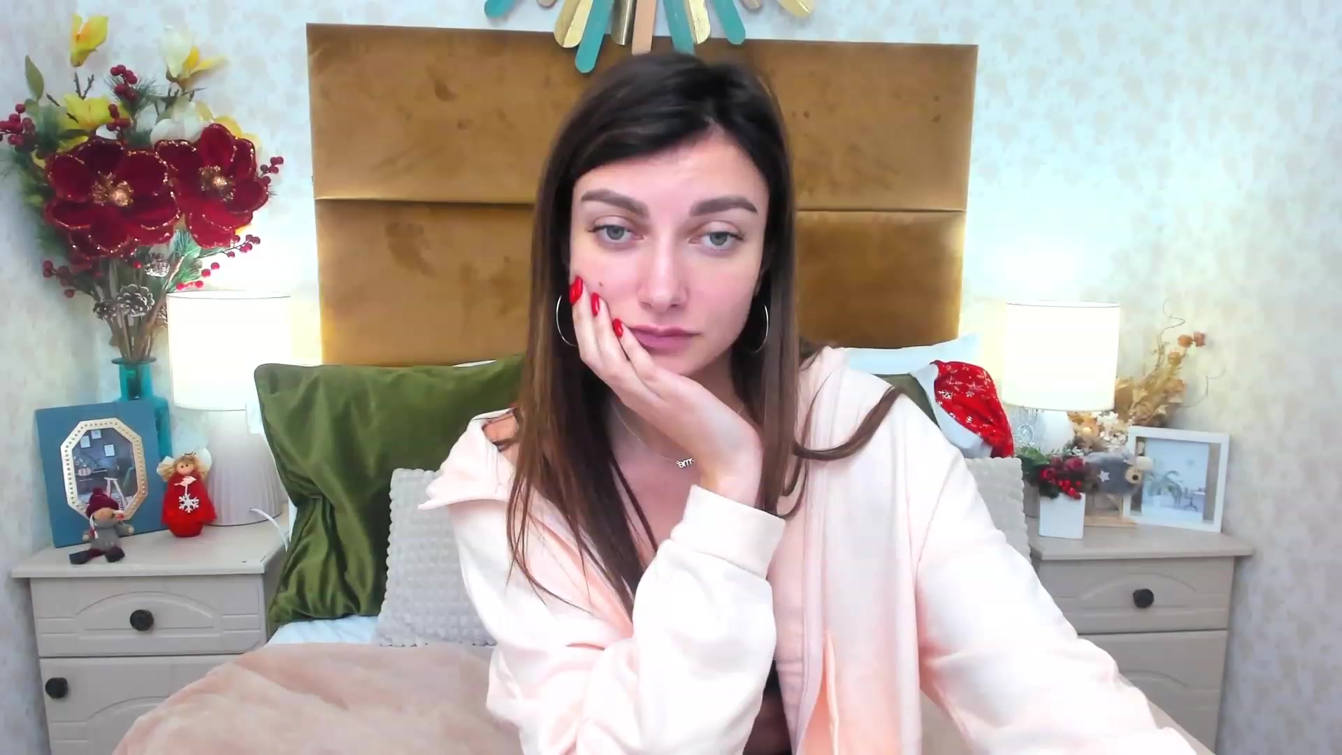 Gallery image thumbnail from SandraFitt's myfreecams stream on, 12/16/2022, 12:13 image 15 of 20