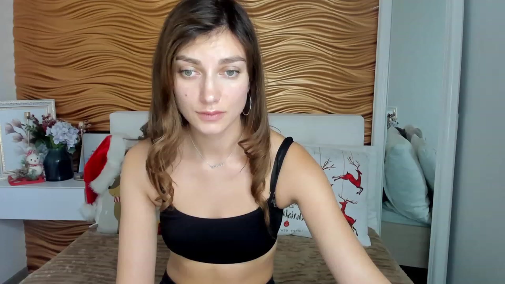 Gallery image thumbnail from SandraFitt's myfreecams stream on, 12/18/2022, 12:45 image 14 of 20