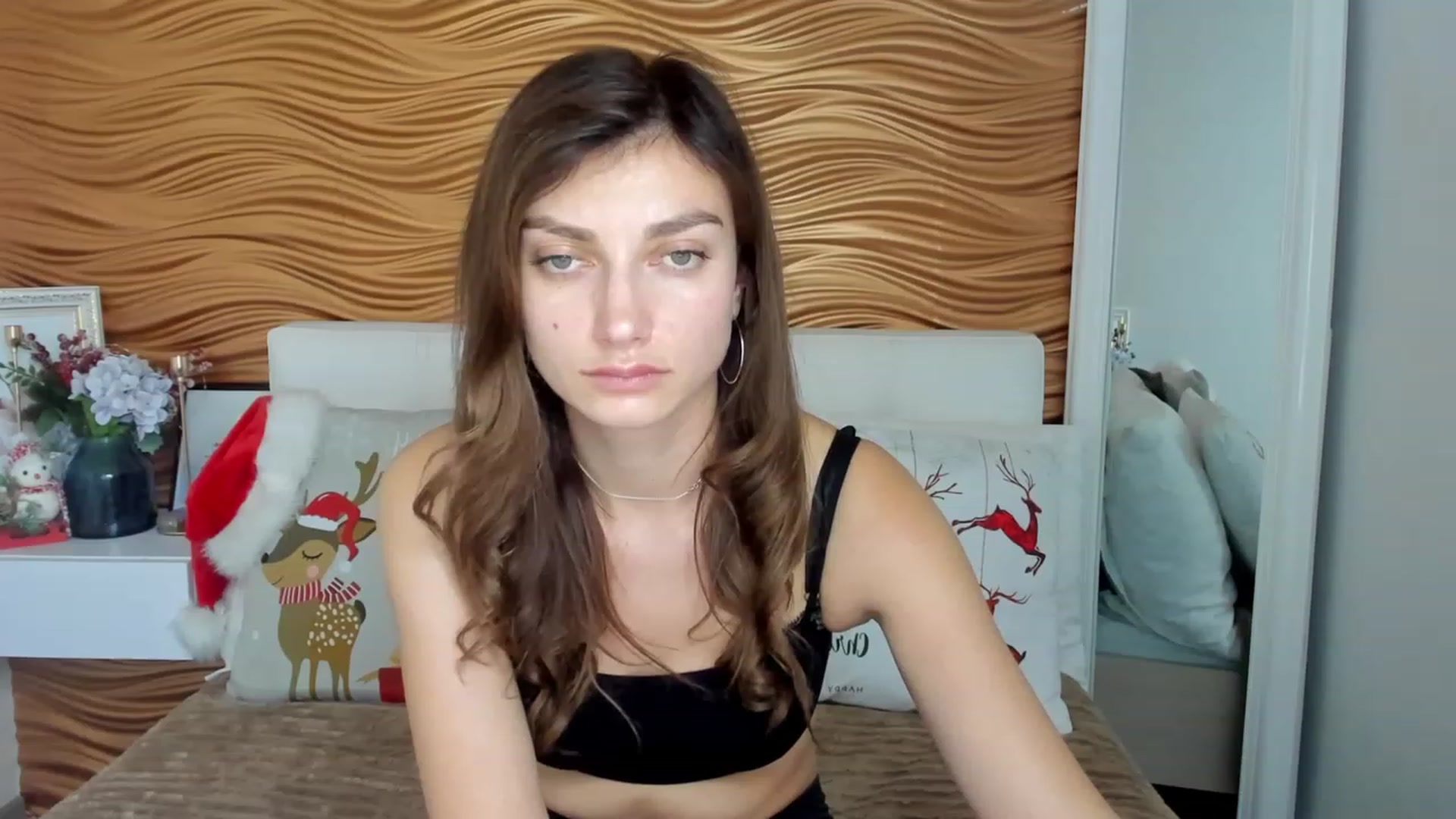 Gallery image thumbnail from SandraFitt's myfreecams stream on, 12/18/2022, 12:45 image 5 of 20