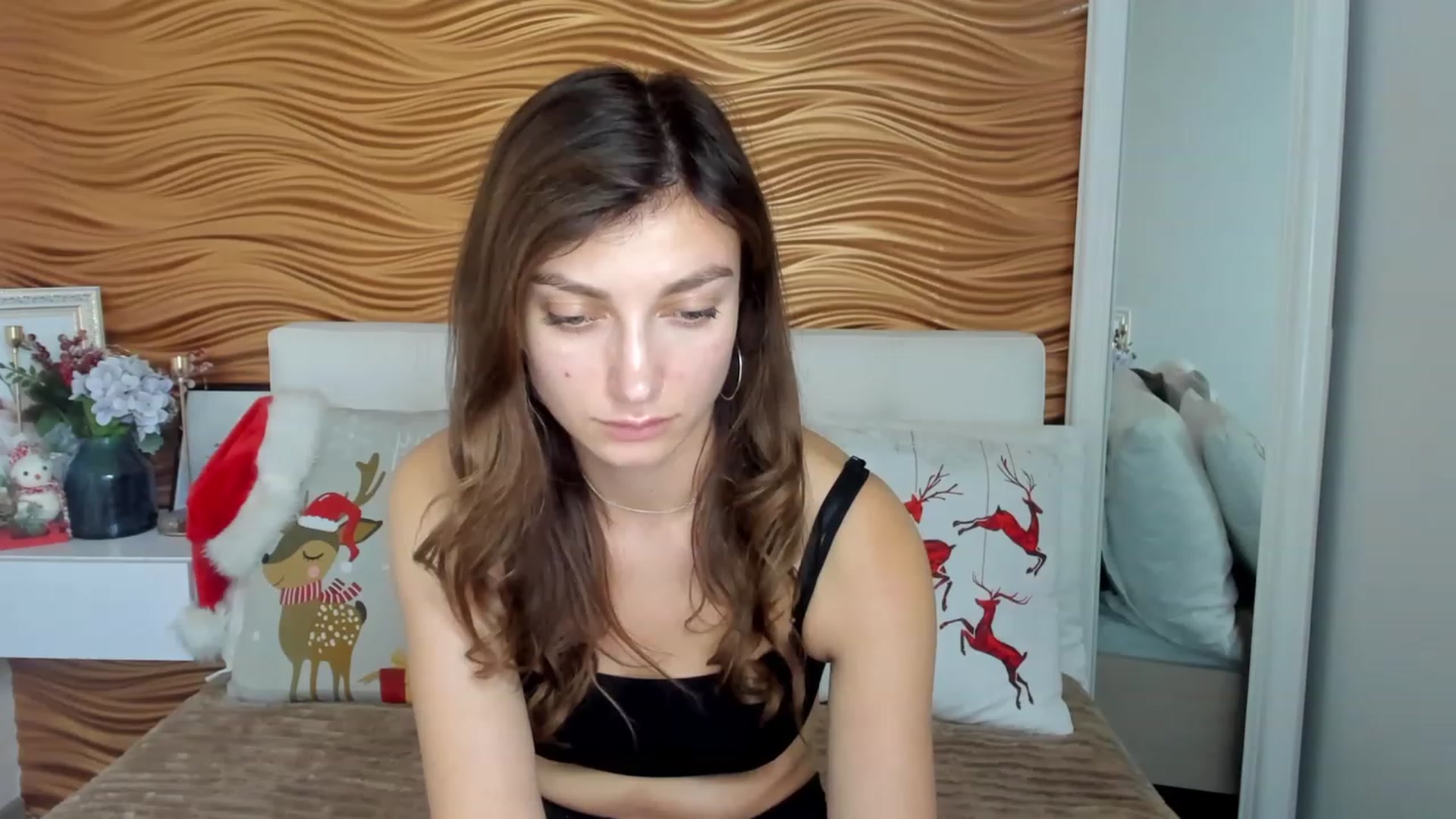 Gallery image thumbnail from SandraFitt's myfreecams stream on, 12/18/2022, 12:45 image 1 of 20