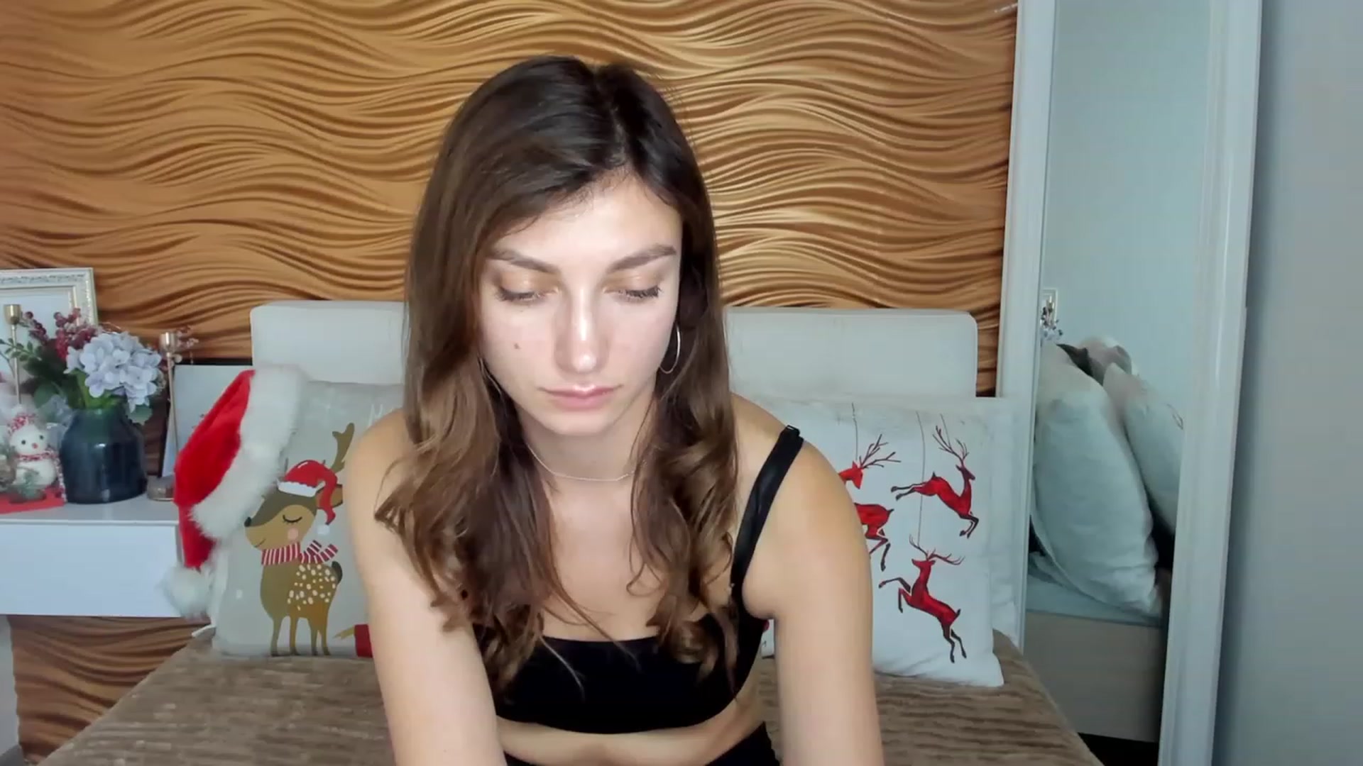 Gallery image thumbnail from SandraFitt's myfreecams stream on, 12/18/2022, 12:45 image 3 of 20
