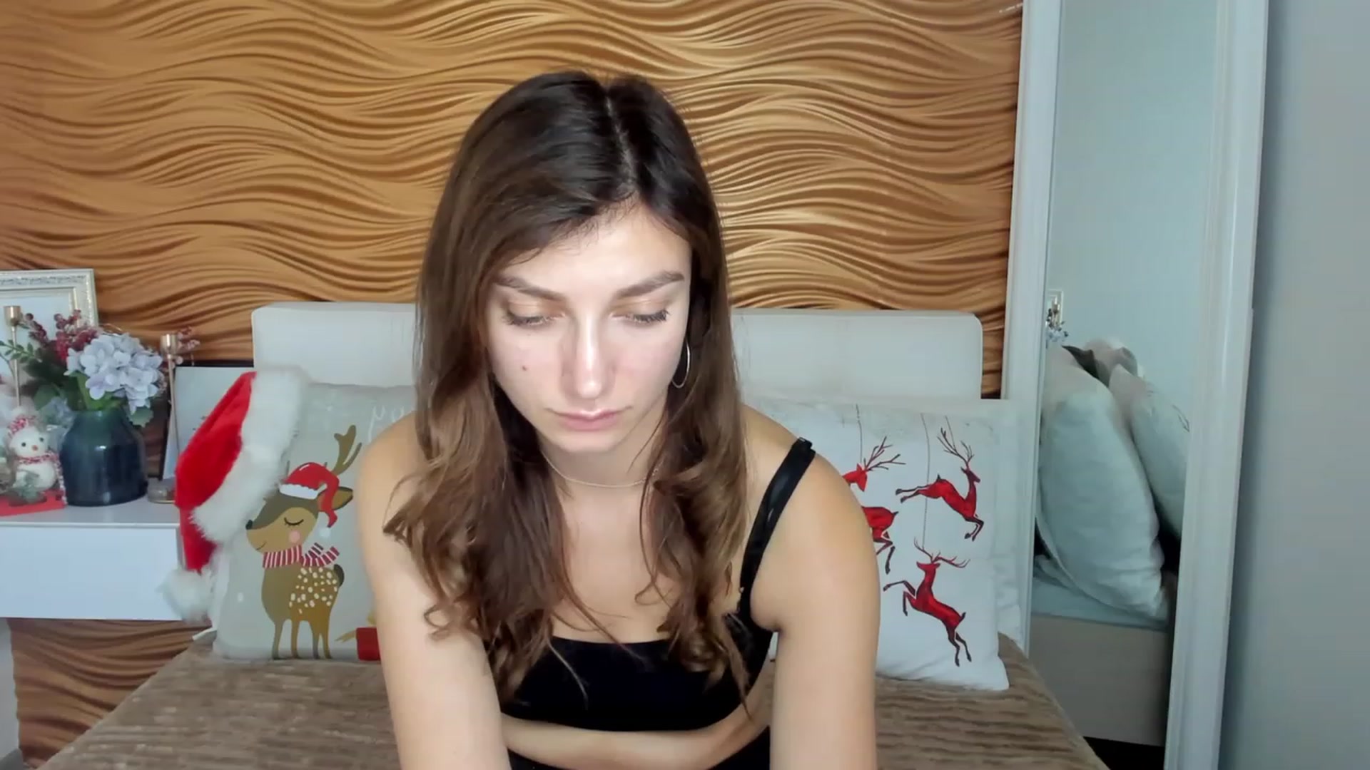 Gallery image thumbnail from SandraFitt's myfreecams stream on, 12/18/2022, 12:45 image 7 of 20