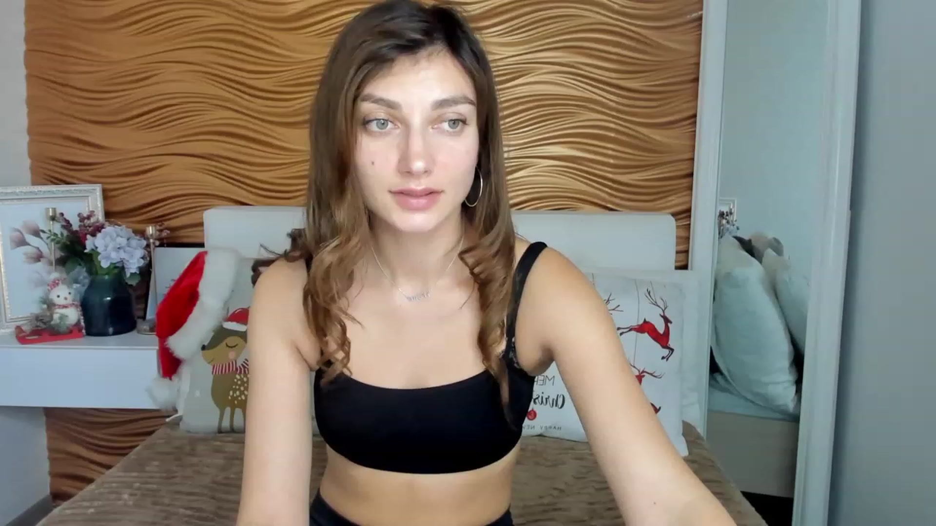 Gallery image thumbnail from SandraFitt's myfreecams stream on, 12/18/2022, 12:45 image 15 of 20