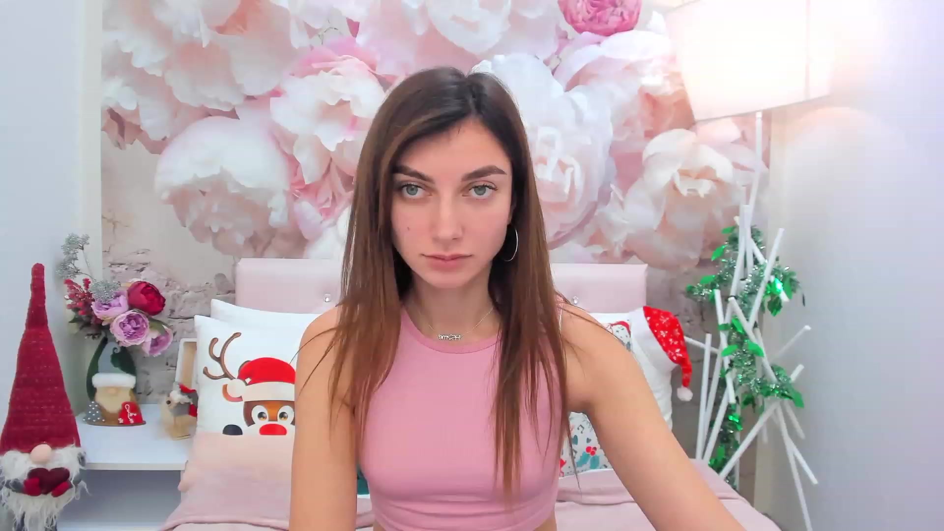 Gallery image thumbnail from SandraFitt's myfreecams stream on, 12/24/2022, 10:59 image 16 of 20