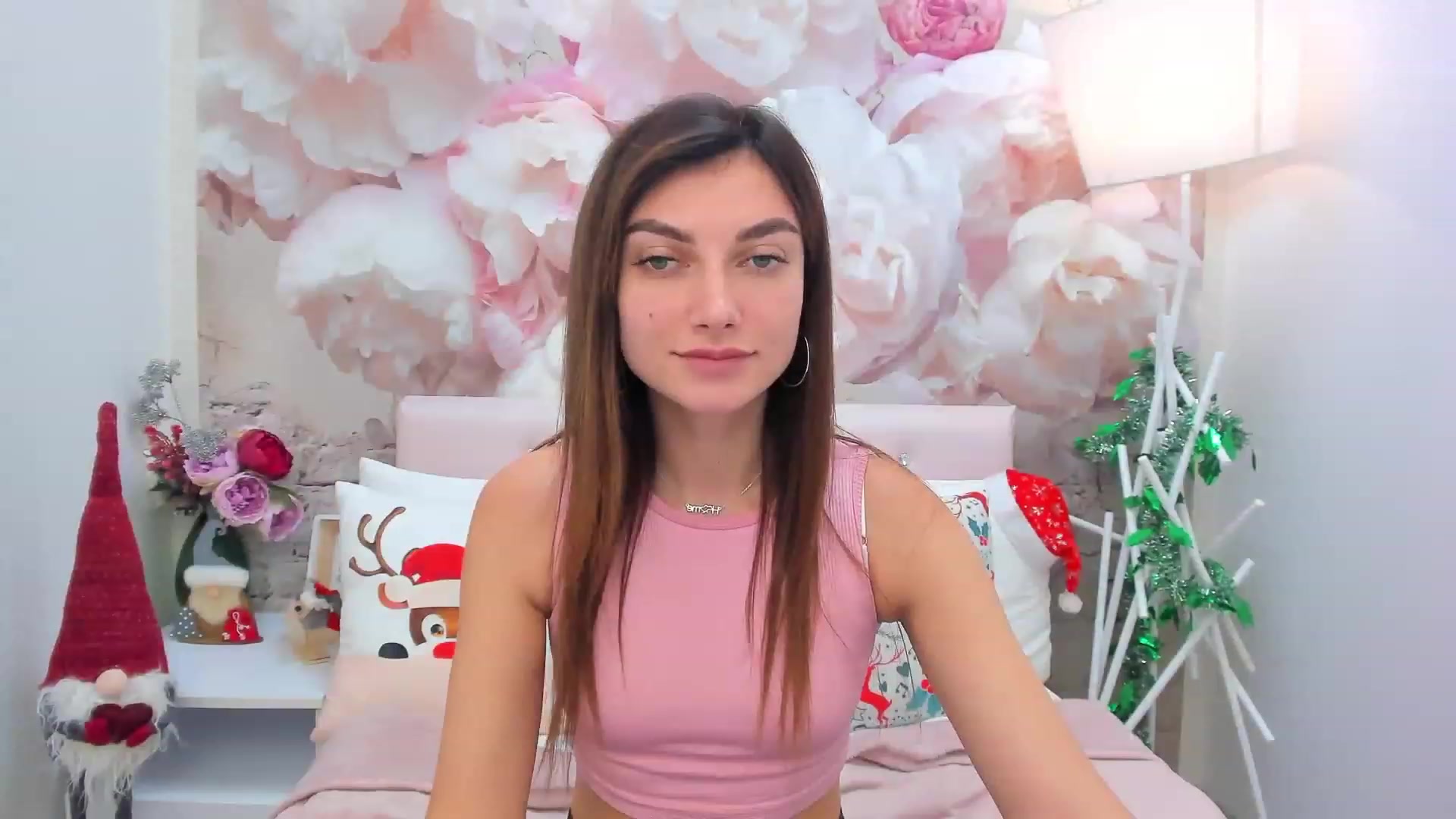 Gallery image thumbnail from SandraFitt's myfreecams stream on, 12/24/2022, 10:59 image 9 of 20