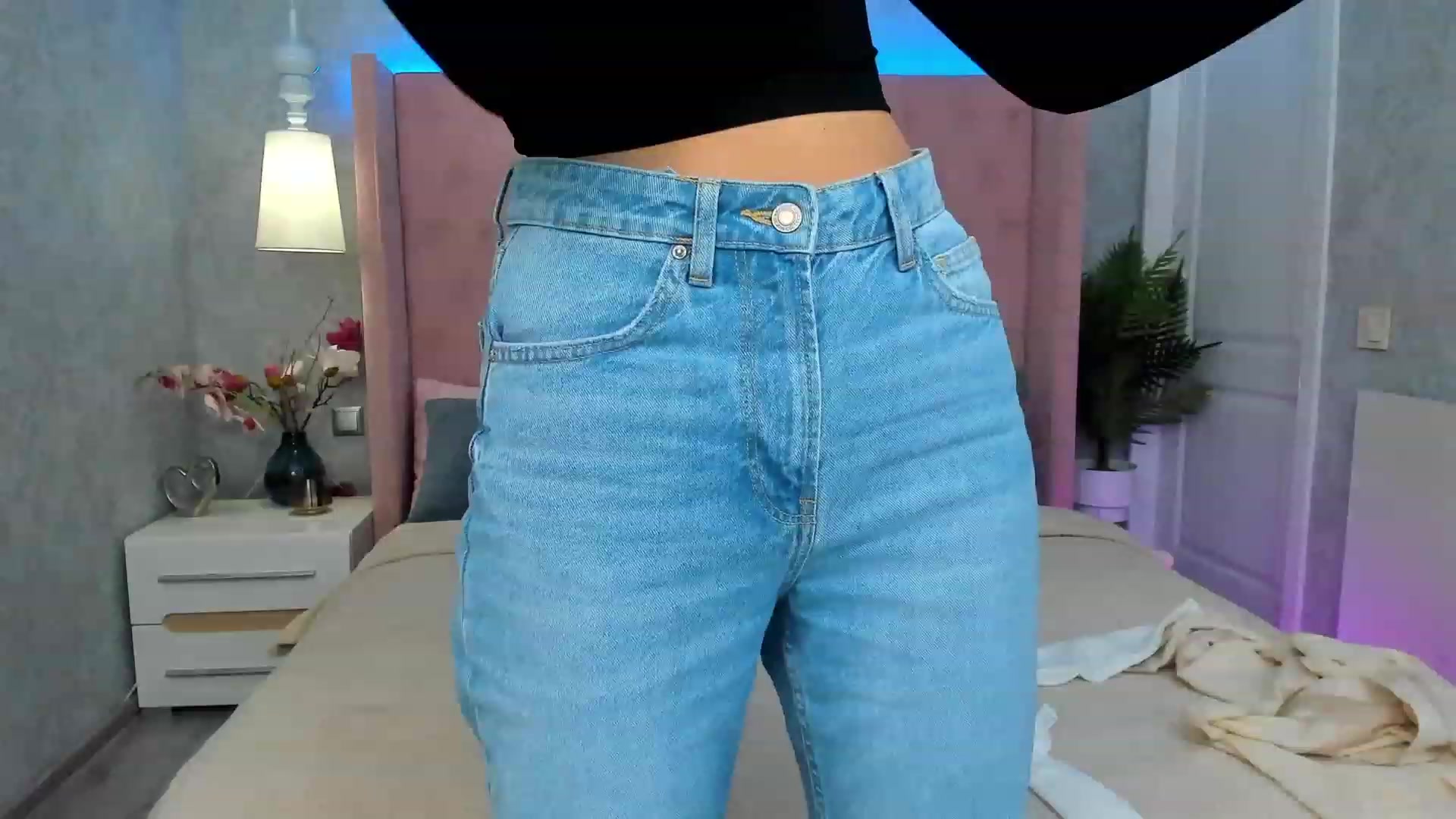 Gallery image thumbnail from SandraFitt's myfreecams stream on, 02/01/2023, 13:00 image 5 of 20