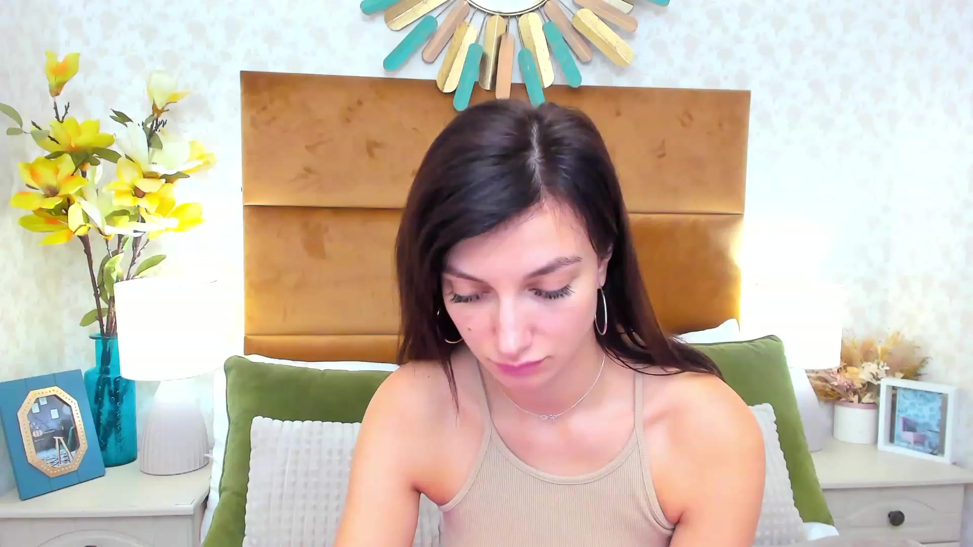 Gallery image thumbnail from SandraFitt's myfreecams stream on, 02/05/2023, 11:34 image 14 of 20